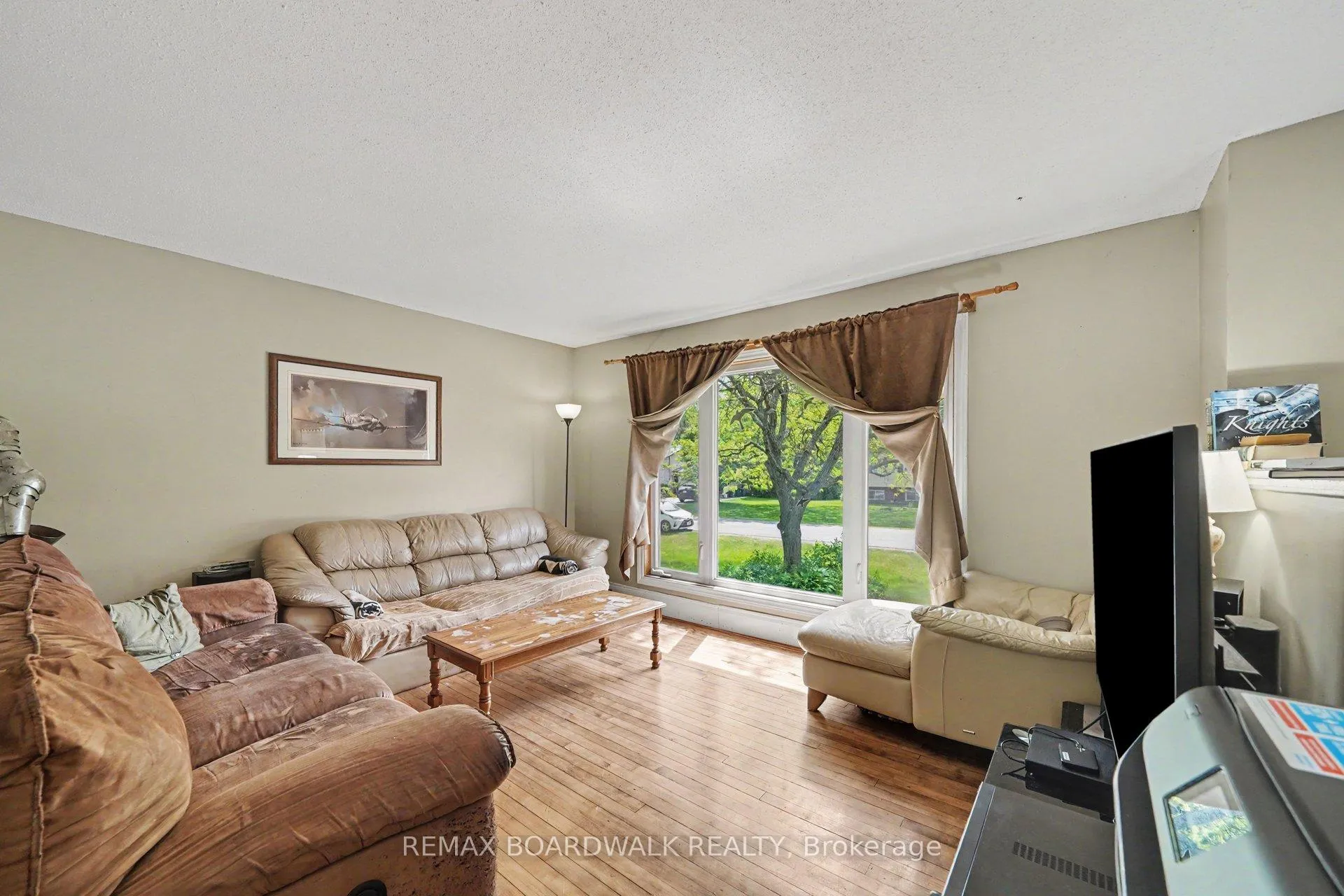 Photo 6 of 3399 Regburn Drive, Ottawa, Osgoode — HOMEH