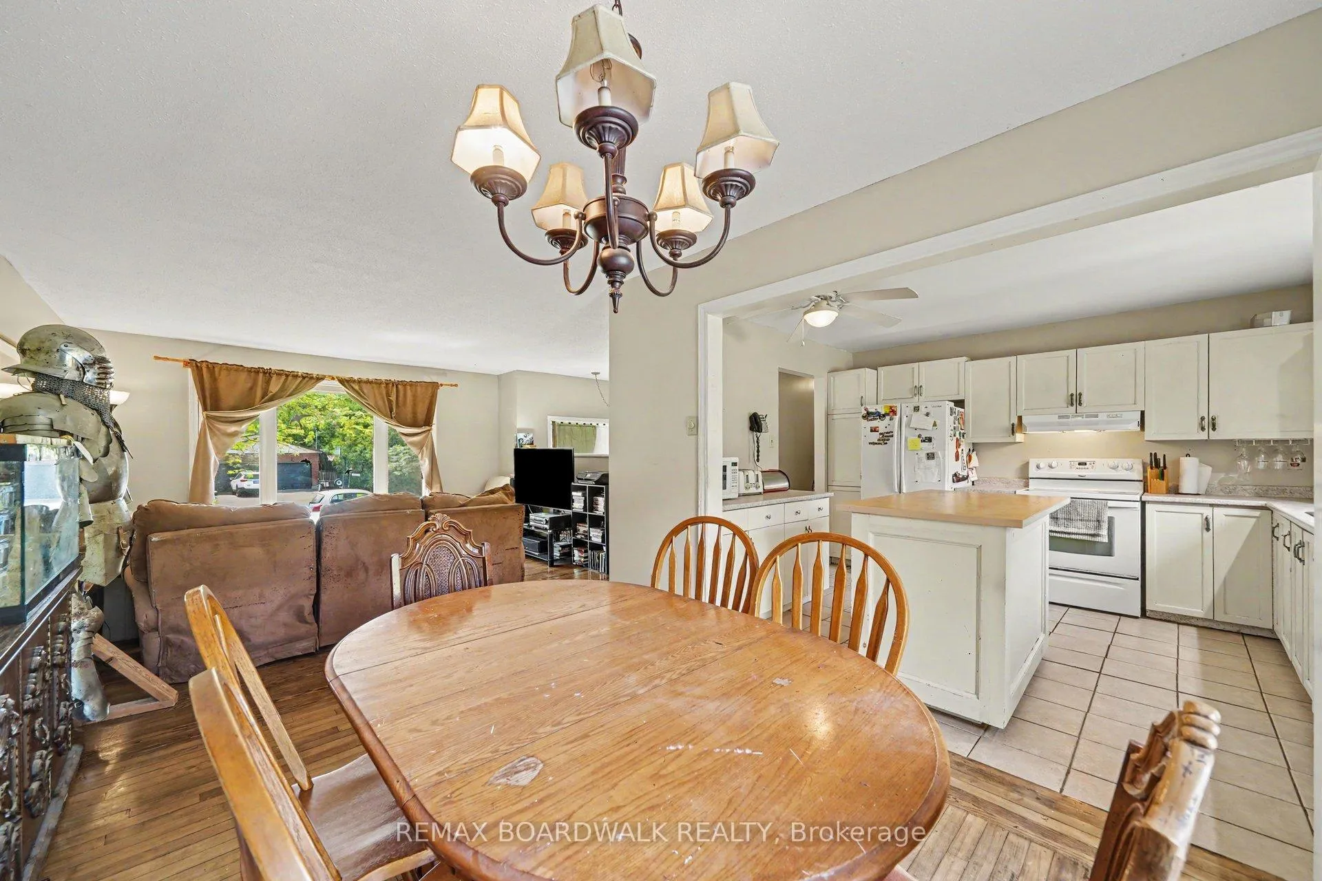 Photo 8 of 3399 Regburn Drive, Ottawa, Osgoode — HOMEH