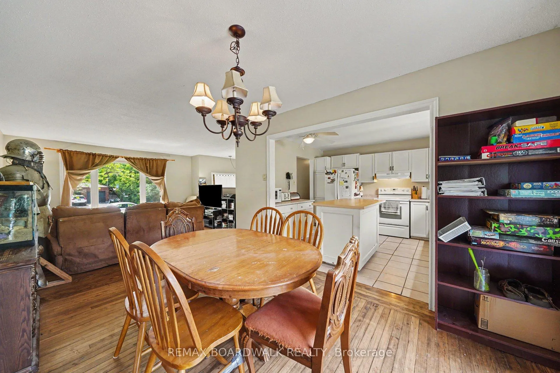 Photo 9 of 3399 Regburn Drive, Ottawa, Osgoode — HOMEH