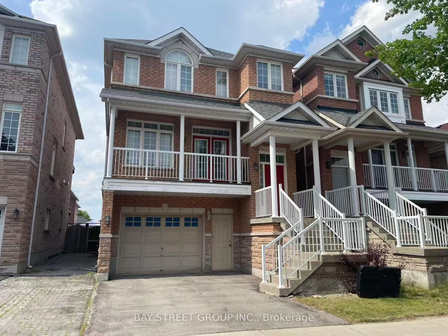 Photo 1 of 118 Gable Avenue, Markham, Berczy — HOMEH