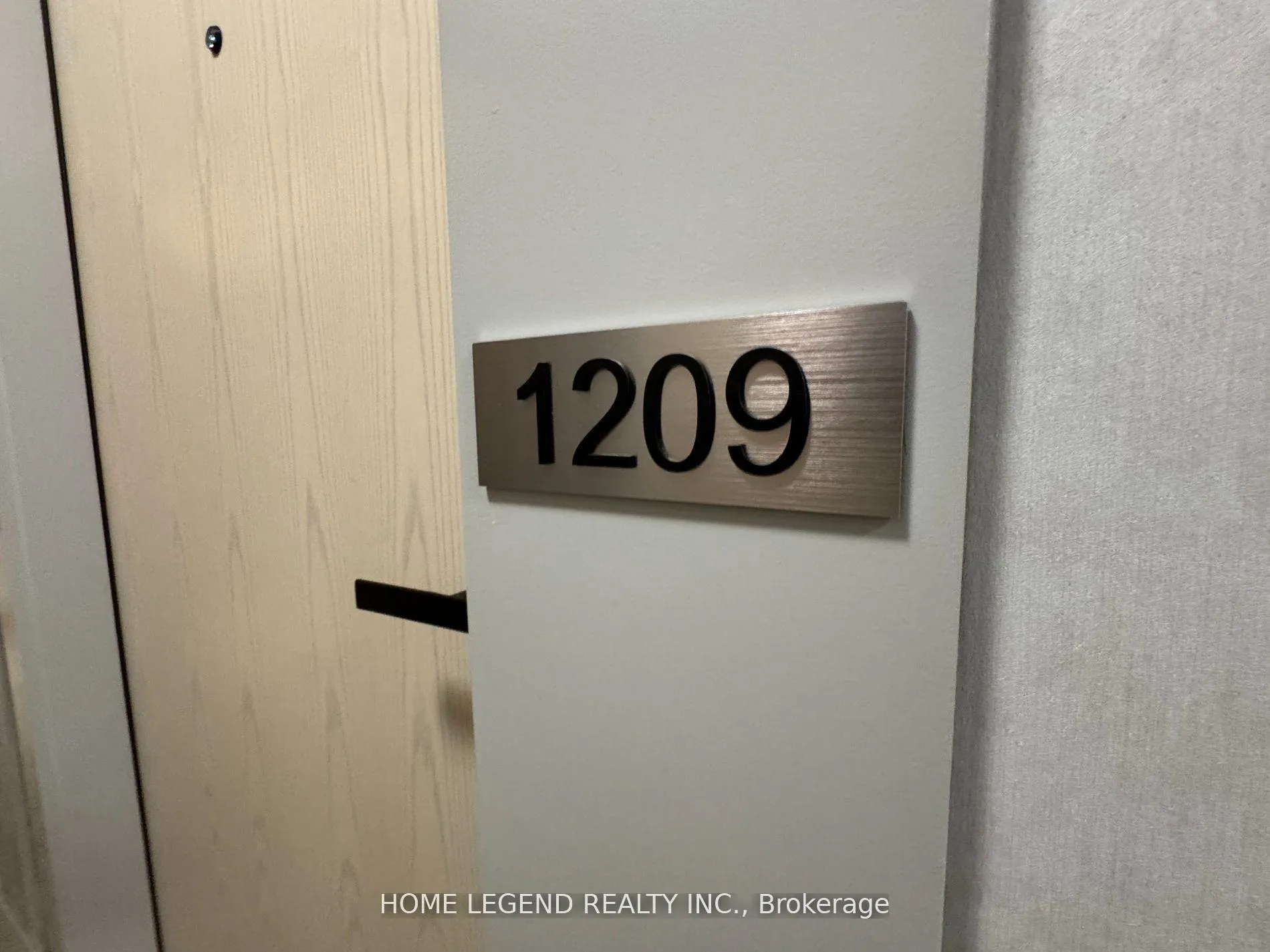 Photo 2 of Unit 1209, 195 Commerce Street, Vaughan, Vaughan Corporate Centre — HOMEH