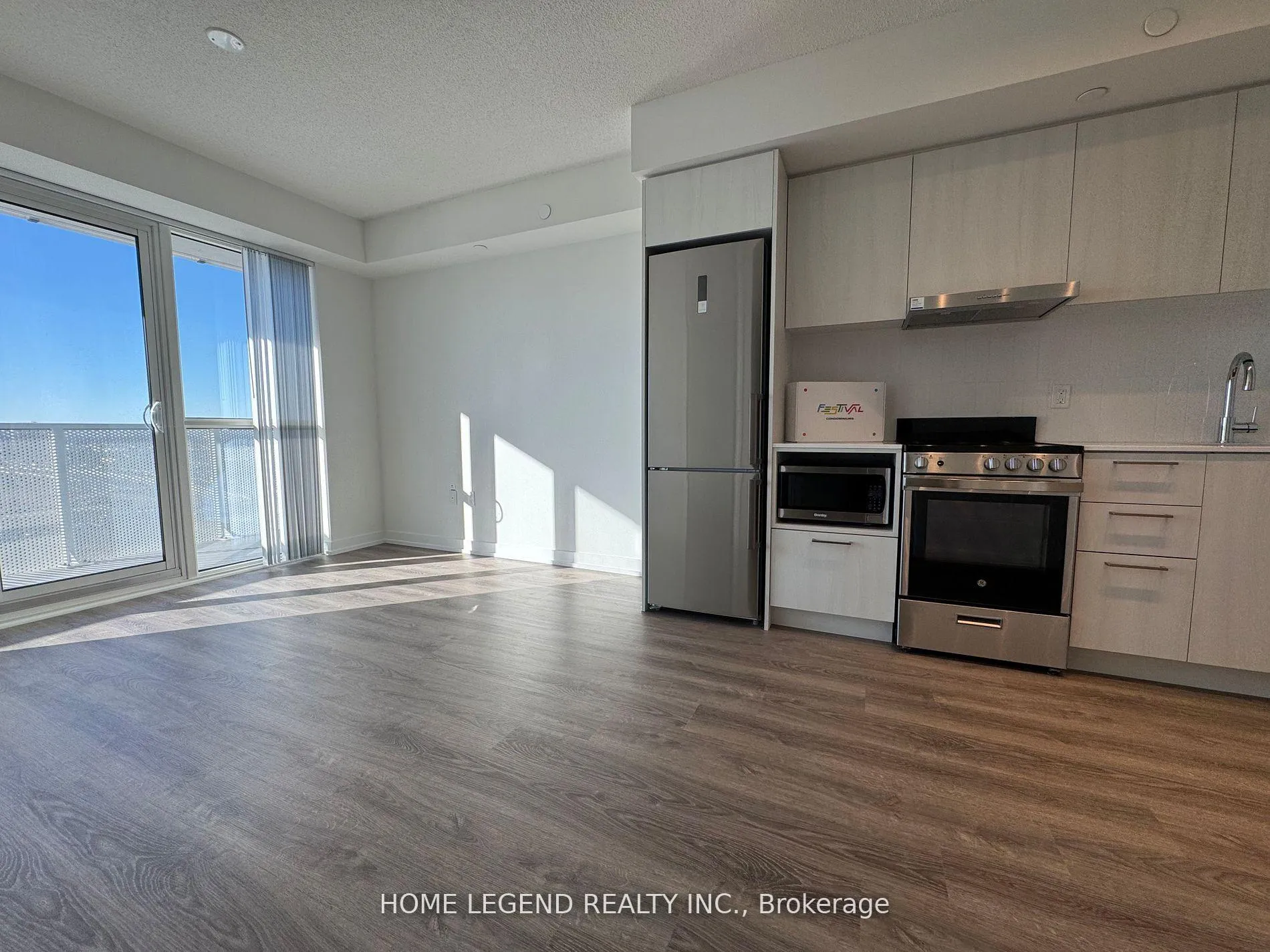 Photo 4 of Unit 1209, 195 Commerce Street, Vaughan, Vaughan Corporate Centre — HOMEH