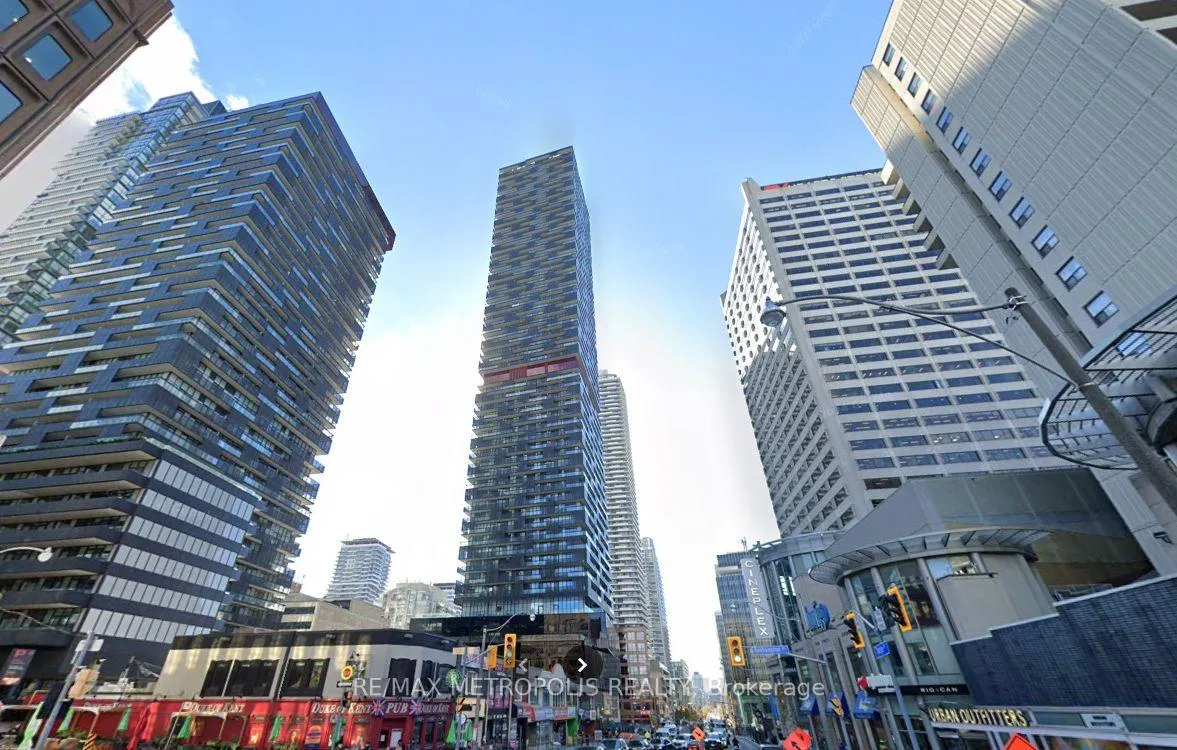Photo 11 of Unit 1809, 8 Eglinton Avenue E, Toronto, Mount Pleasant West — HOMEH