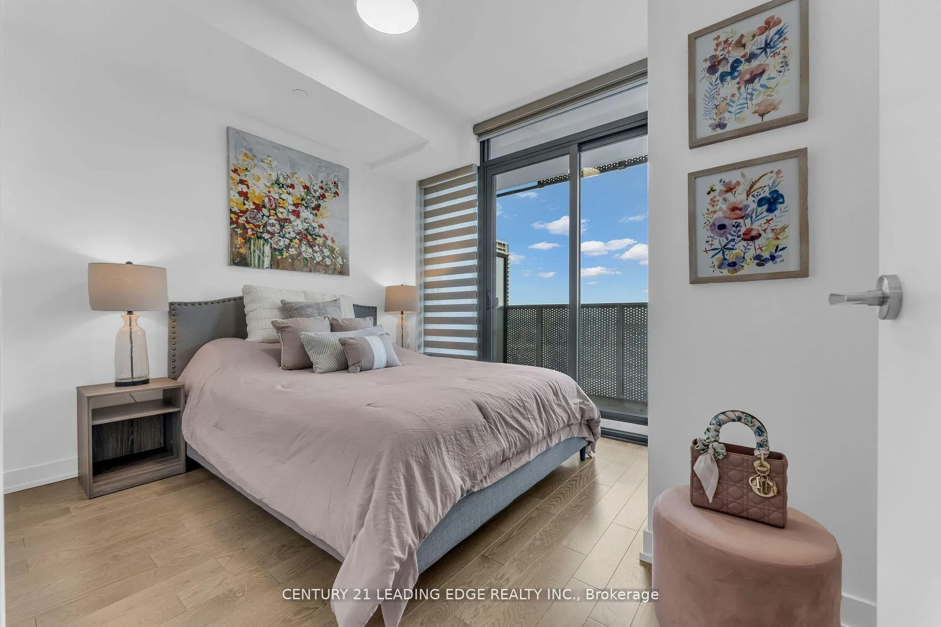 Photo 4 of Unit 3603, 20 Lombard Street, Toronto, Church-Yonge Corridor — HOMEH