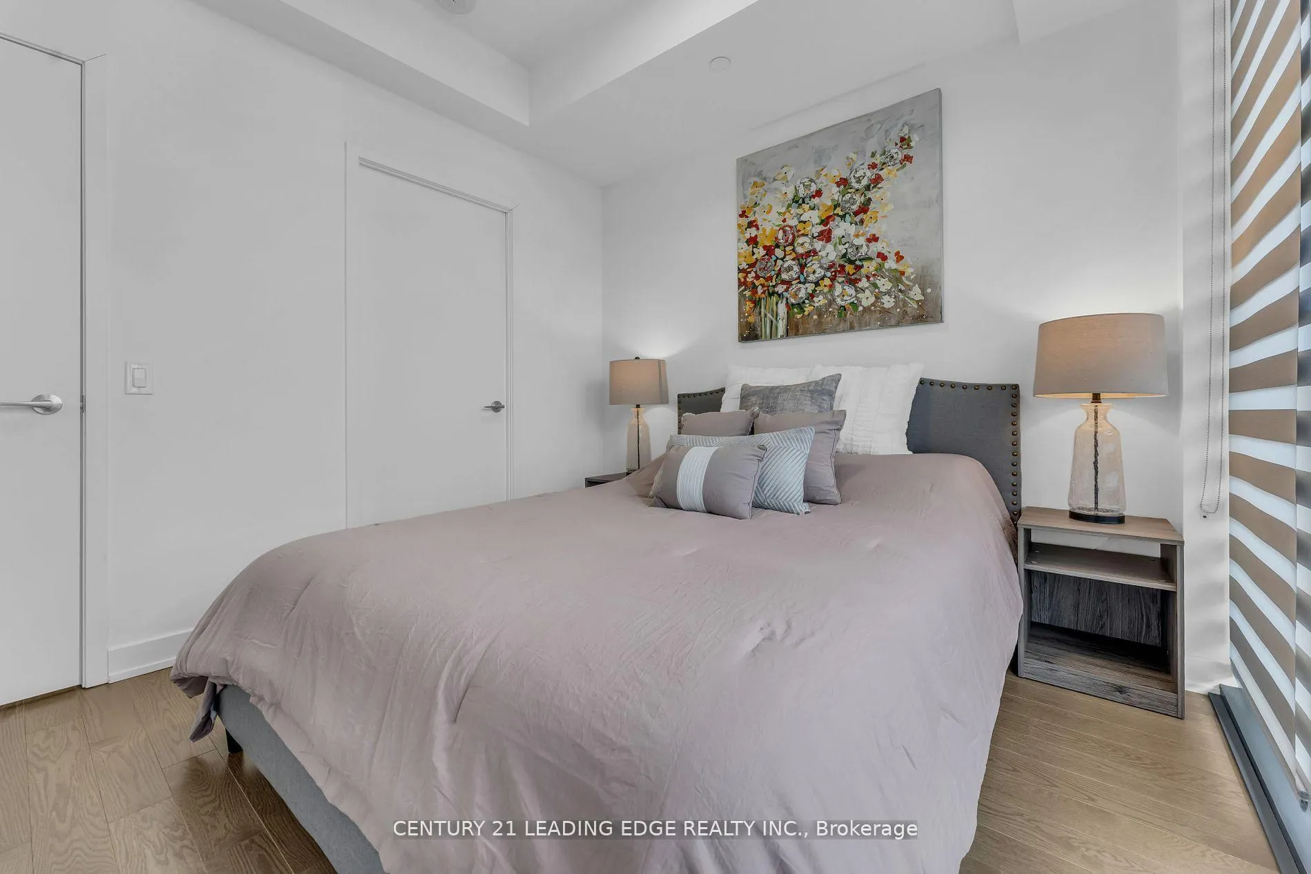 Photo 5 of Unit 3603, 20 Lombard Street, Toronto, Church-Yonge Corridor — HOMEH