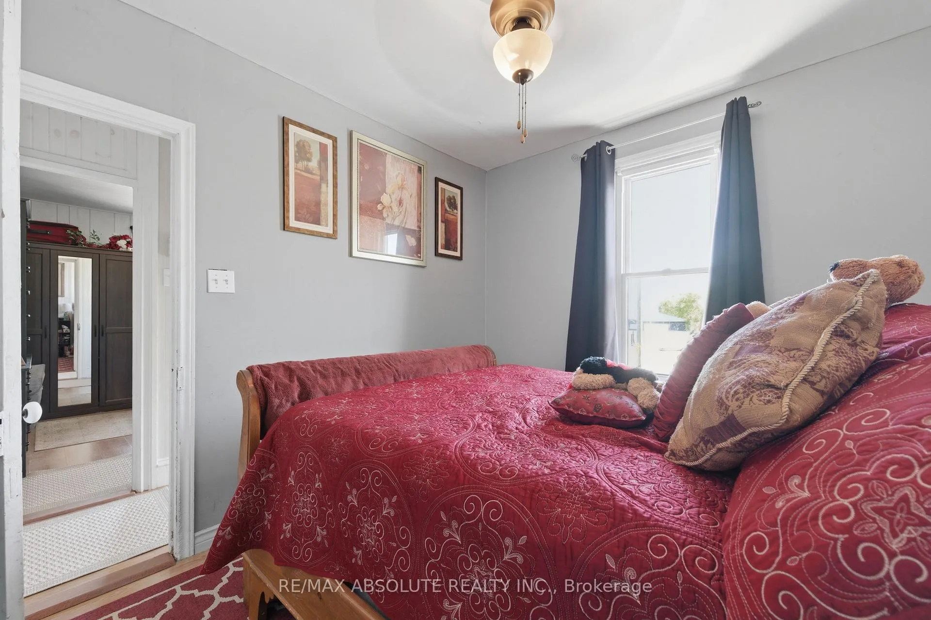 Photo 17 of 19 Leeds Street, Smiths Falls — HOMEH