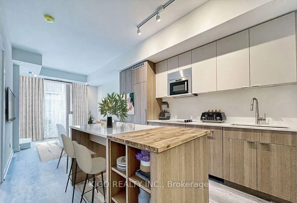 Photo 2 of Unit 602, 840 St Clair Avenue W, Toronto, Oakwood Village — HOMEH