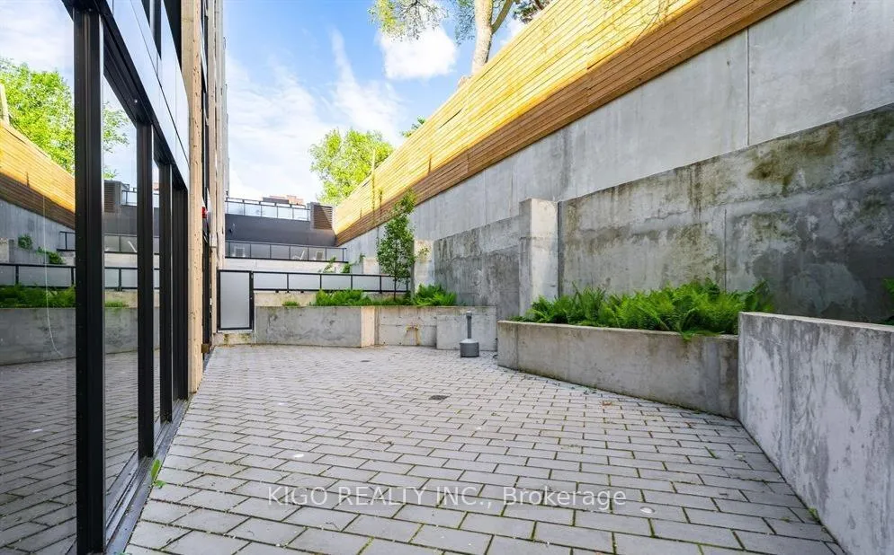 Photo 8 of Unit 602, 840 St Clair Avenue W, Toronto, Oakwood Village — HOMEH