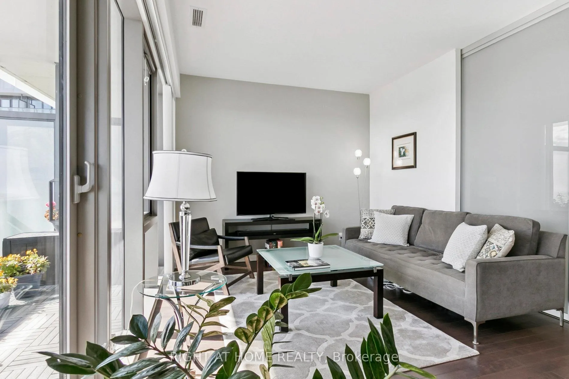 Photo 16 of Unit 3207, 390 Cherry Street, Toronto, Waterfront Communities — HOMEH