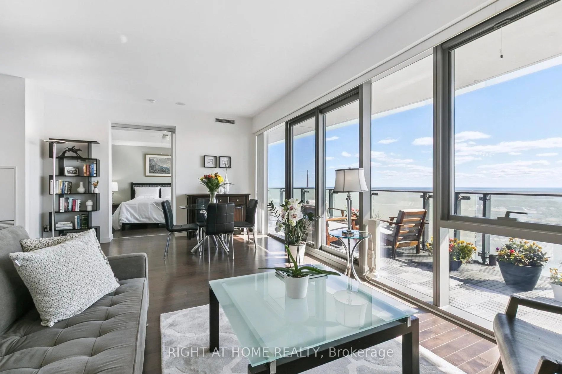 Photo 18 of Unit 3207, 390 Cherry Street, Toronto, Waterfront Communities — HOMEH