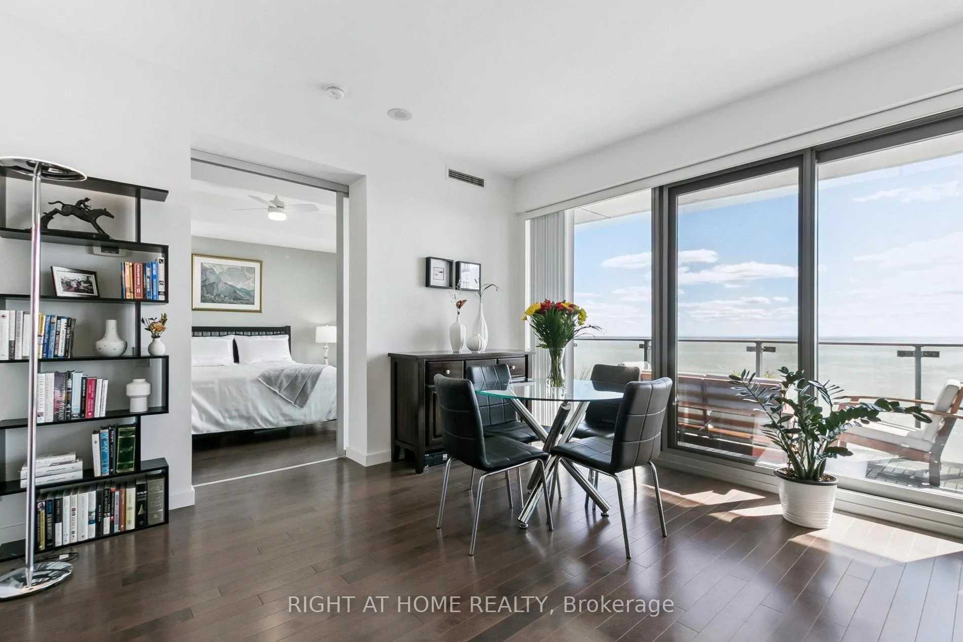 Photo 20 of Unit 3207, 390 Cherry Street, Toronto, Waterfront Communities — HOMEH