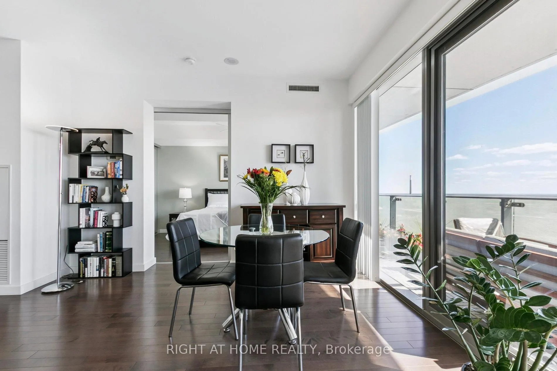 Photo 21 of Unit 3207, 390 Cherry Street, Toronto, Waterfront Communities — HOMEH