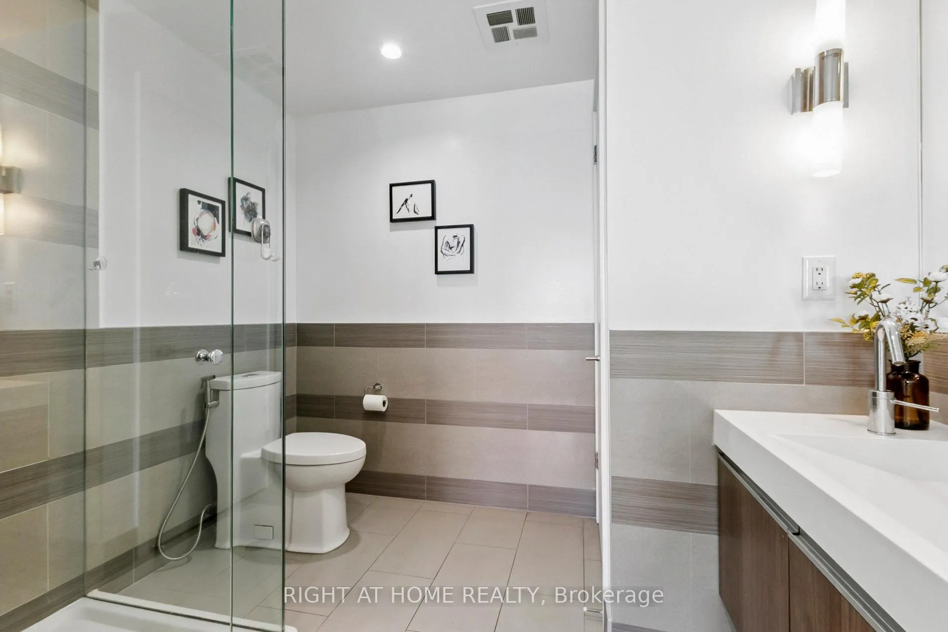 Photo 30 of Unit 3207, 390 Cherry Street, Toronto, Waterfront Communities — HOMEH