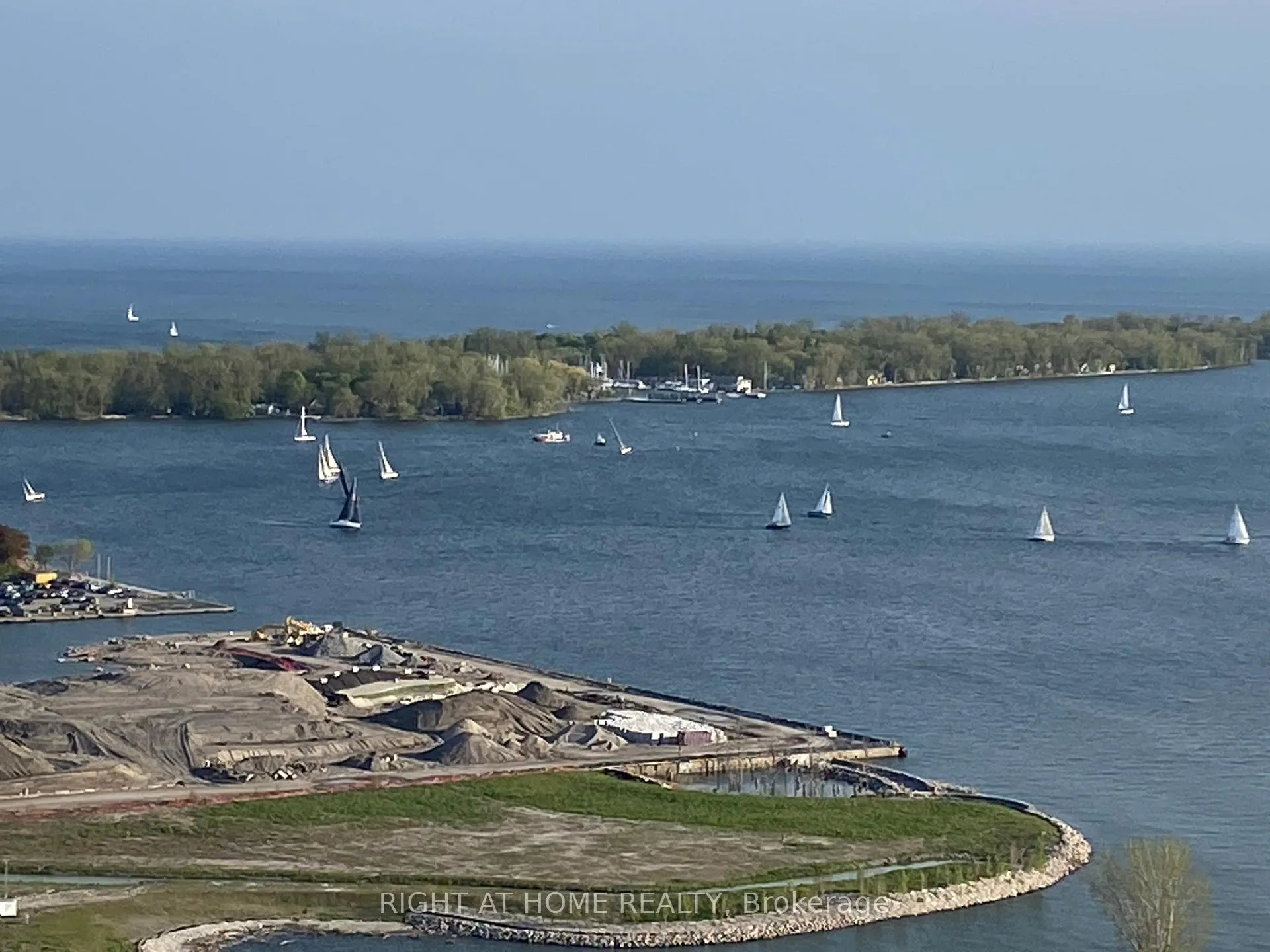 Photo 41 of Unit 3207, 390 Cherry Street, Toronto, Waterfront Communities — HOMEH