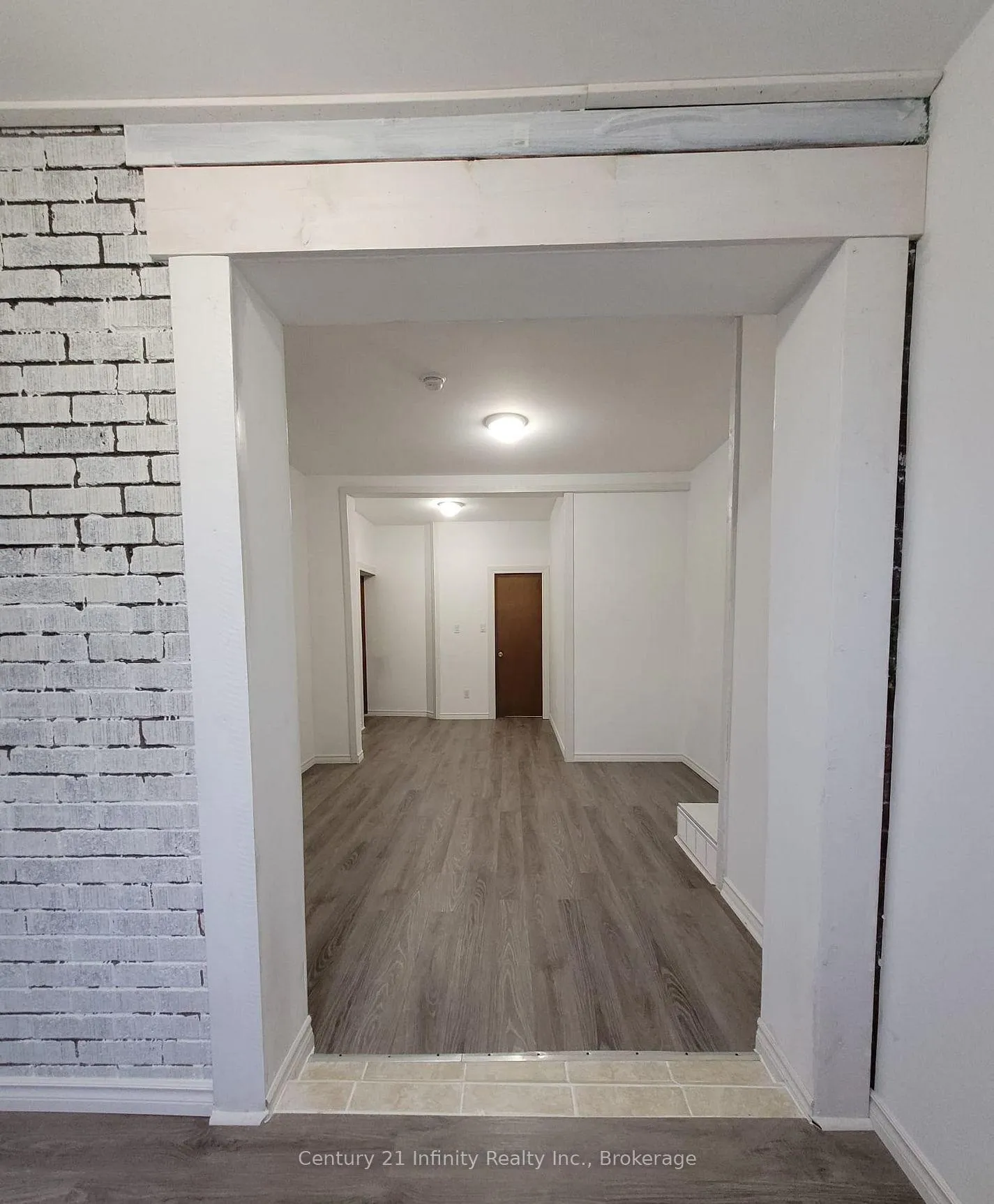 Photo 6 of Unit B, 555 Ritson Road, Oshawa, Central — HOMEH