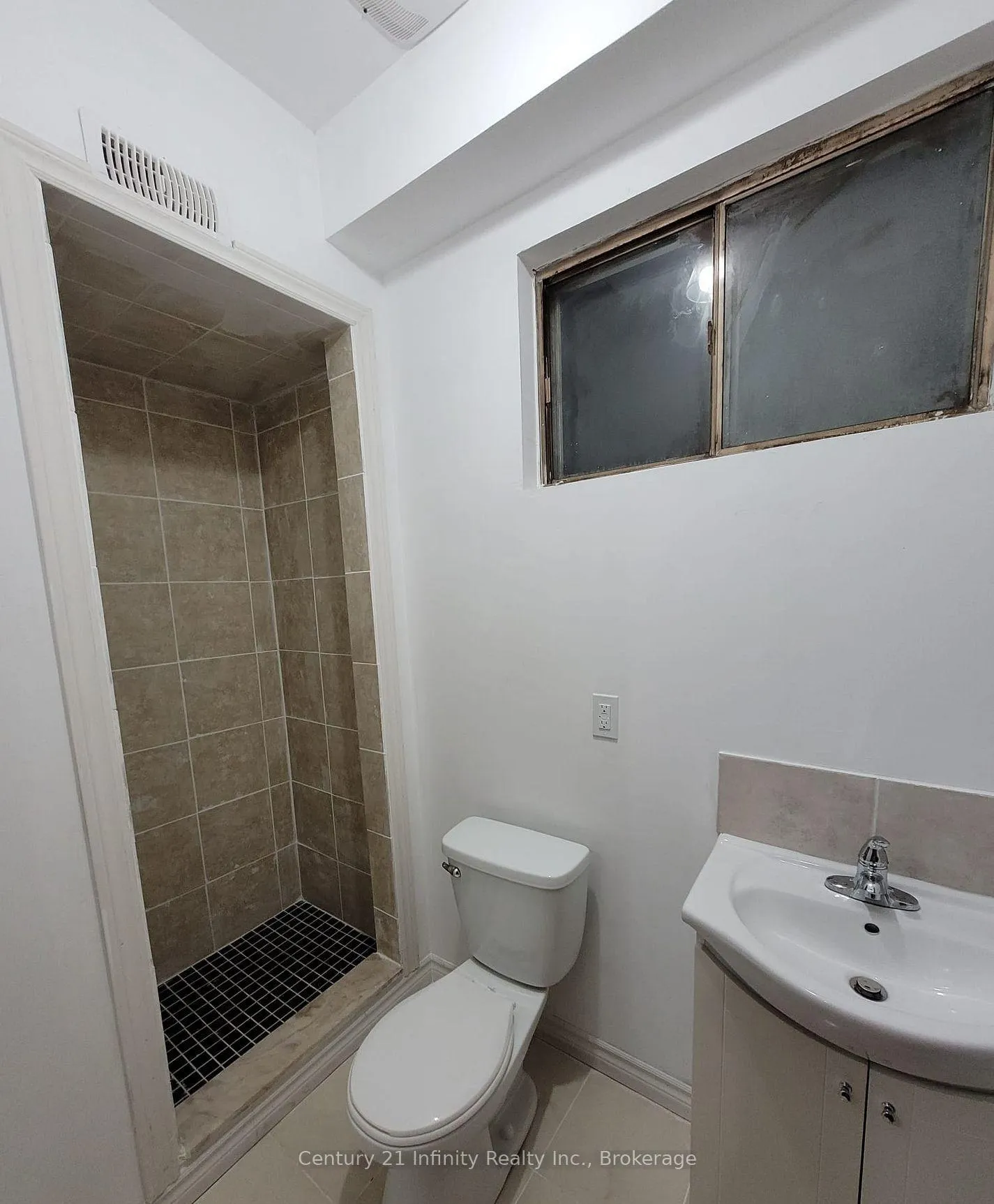 Photo 7 of Unit B, 555 Ritson Road, Oshawa, Central — HOMEH