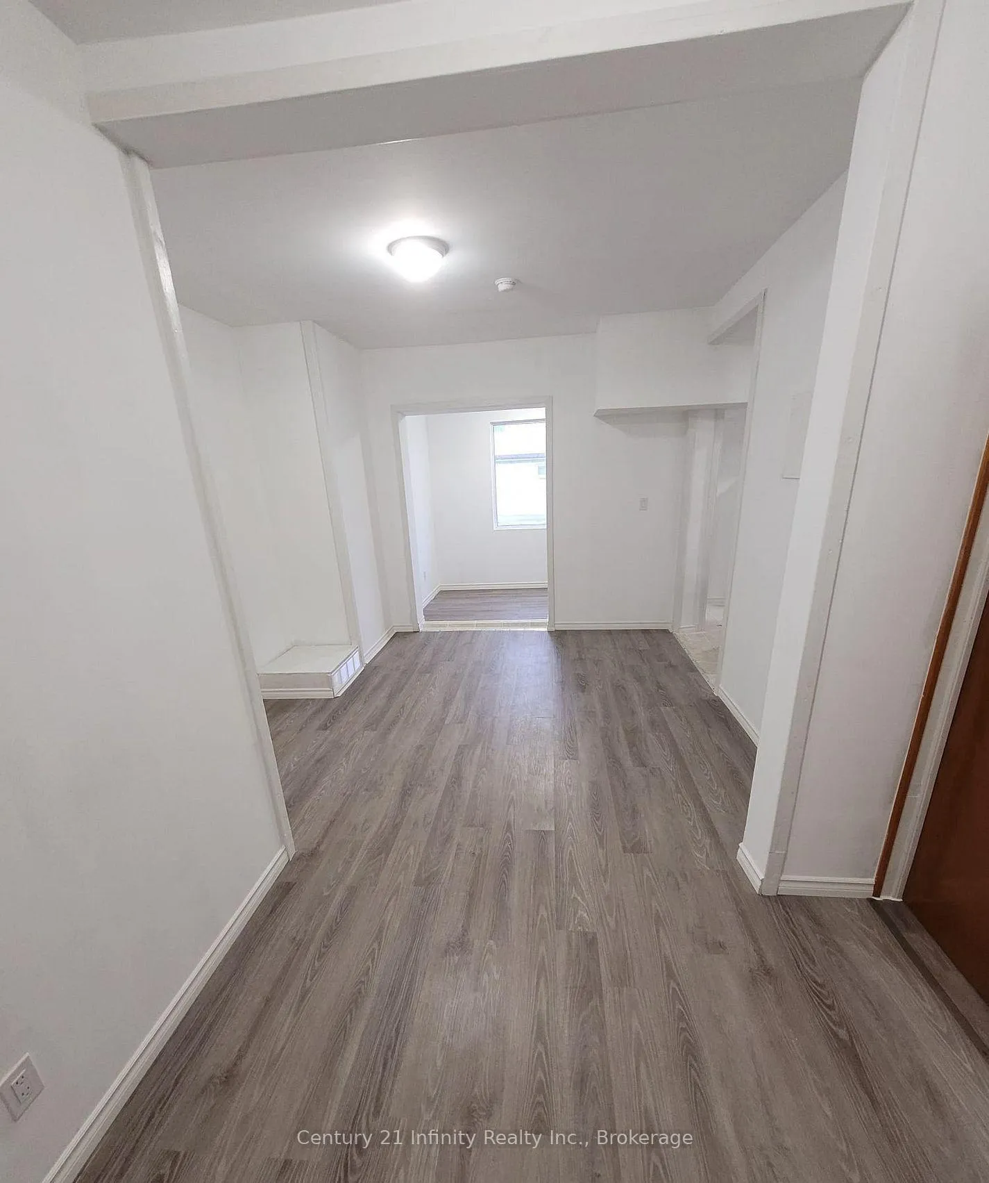 Photo 8 of Unit B, 555 Ritson Road, Oshawa, Central — HOMEH