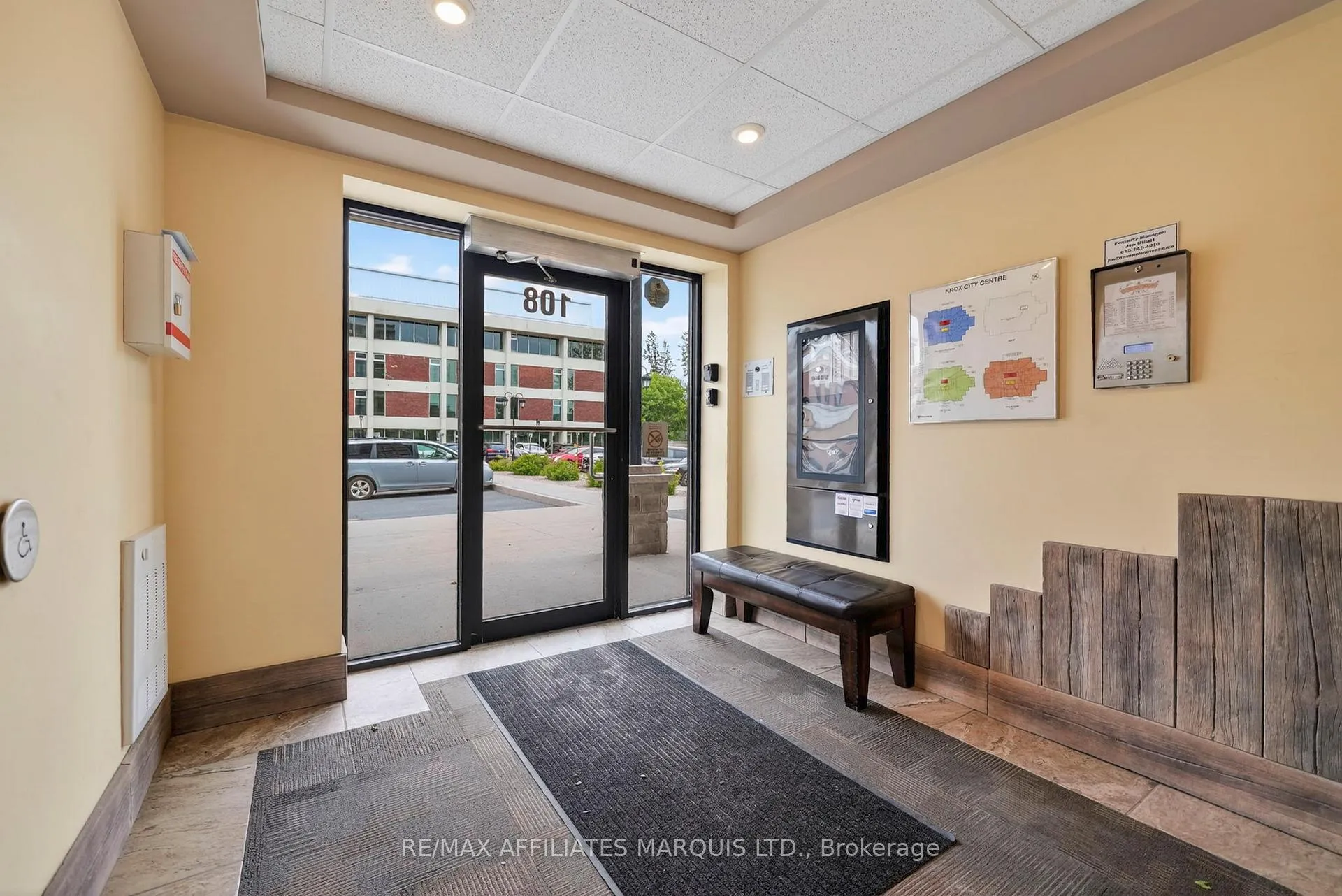 Photo 4 of Unit 401, 108 Second Street E, Cornwall — HOMEH