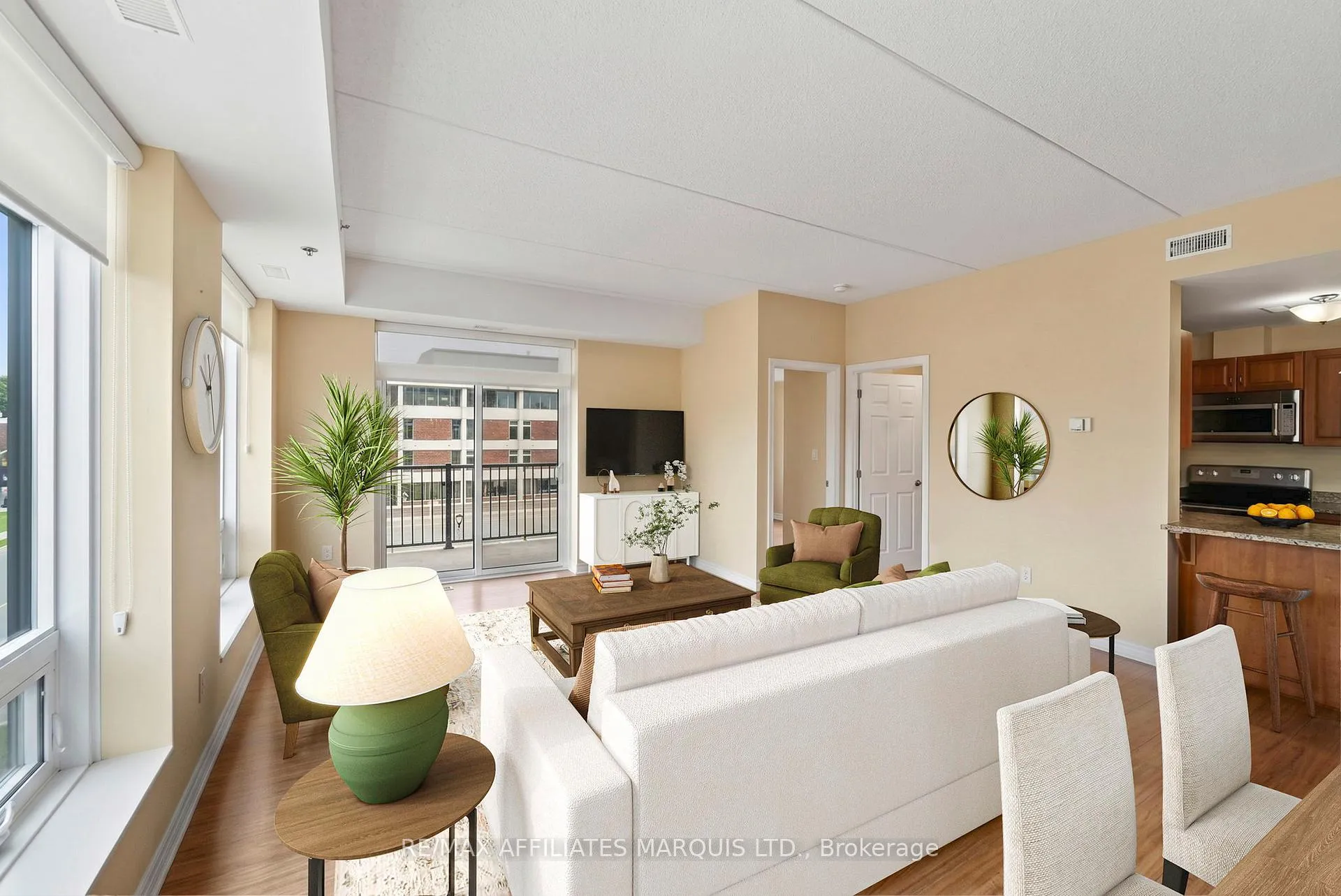 Photo 9 of Unit 401, 108 Second Street E, Cornwall — HOMEH