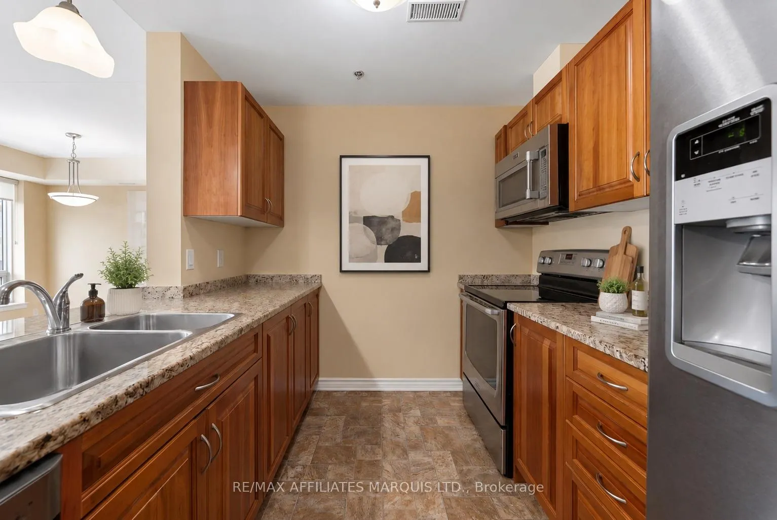 Photo 20 of Unit 401, 108 Second Street E, Cornwall — HOMEH