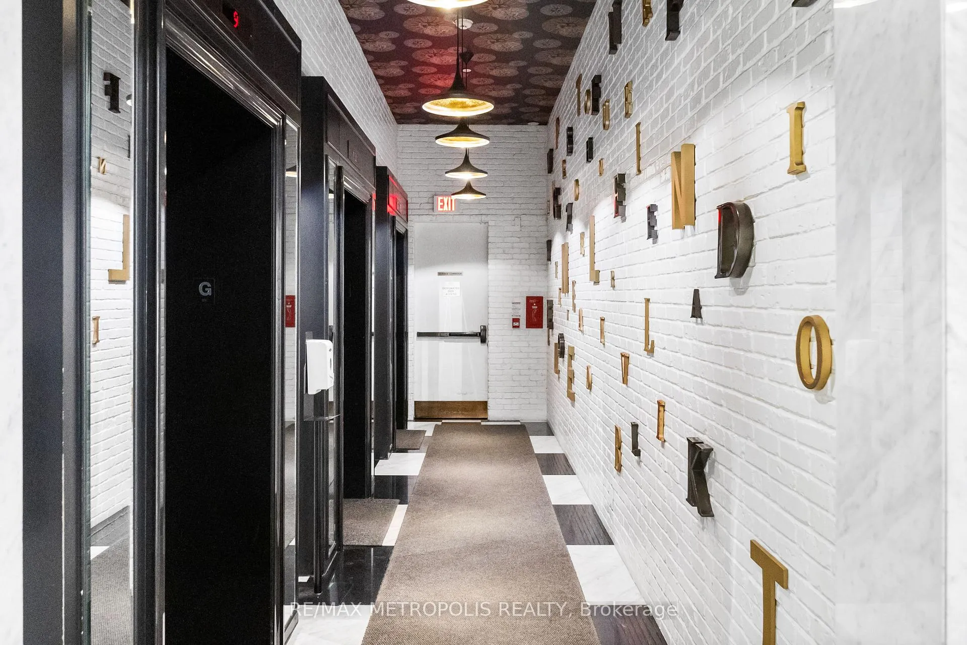 Photo 8 of Unit 1710, 1 Scott Street, Toronto, Waterfront Communities — HOMEH