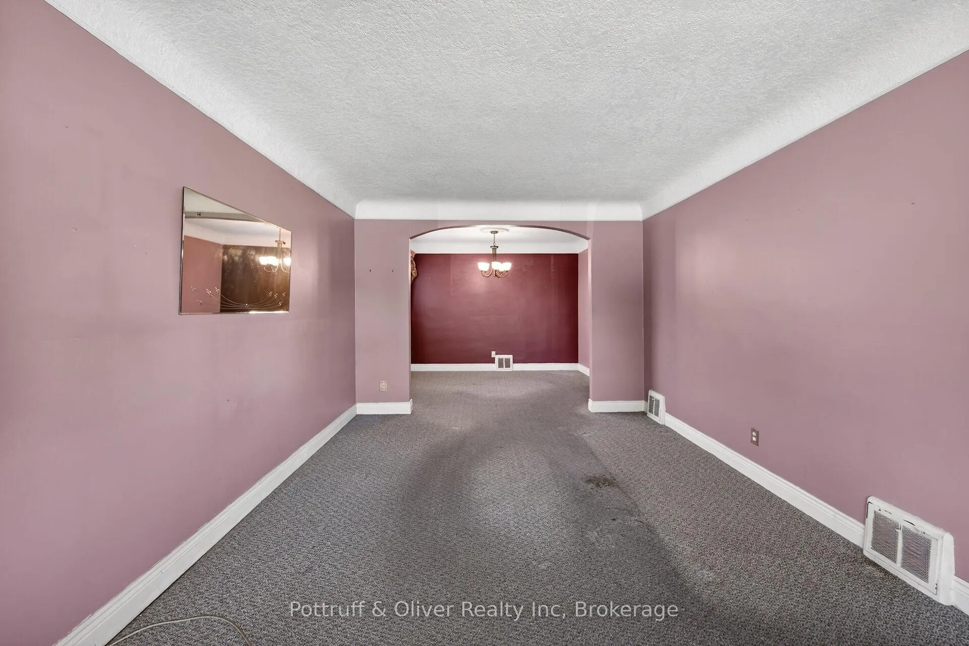 Photo 6 of 167 Taylor Avenue, Hamilton, Glenview — HOMEH