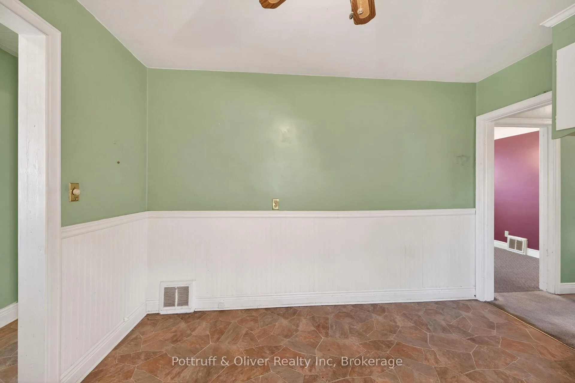 Photo 15 of 167 Taylor Avenue, Hamilton, Glenview — HOMEH