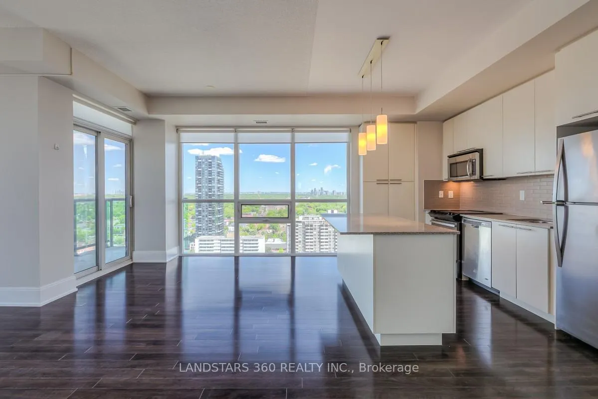 Photo 9 of Unit 2120, 70 Roehampton Avenue, Toronto, Mount Pleasant West — HOMEH