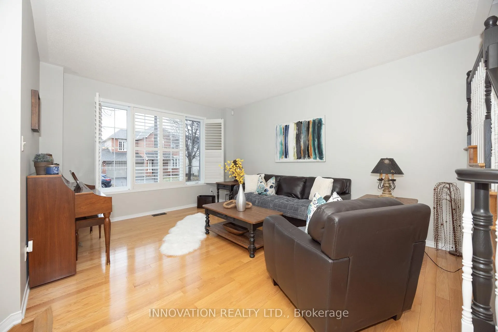 Photo 4 of 15 Whithorn Avenue, Ottawa, Kanata - Morgan's Grant/South March — HOMEH