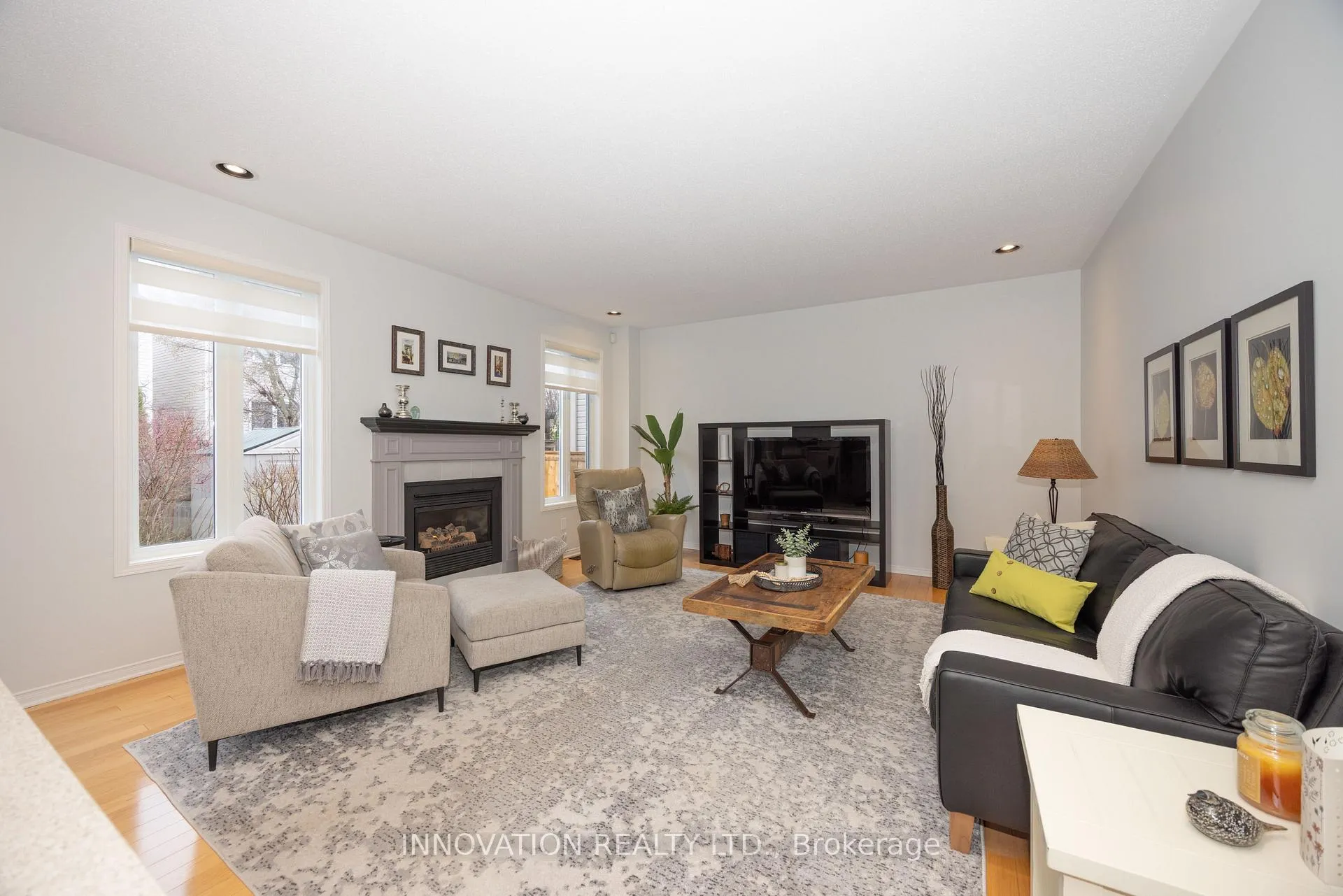Photo 15 of 15 Whithorn Avenue, Ottawa, Kanata - Morgan's Grant/South March — HOMEH