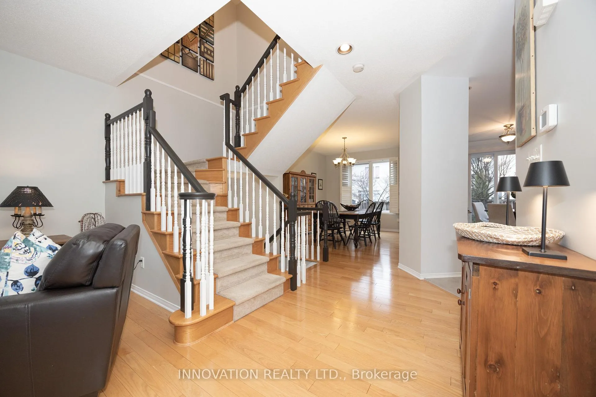 Photo 19 of 15 Whithorn Avenue, Ottawa, Kanata - Morgan's Grant/South March — HOMEH
