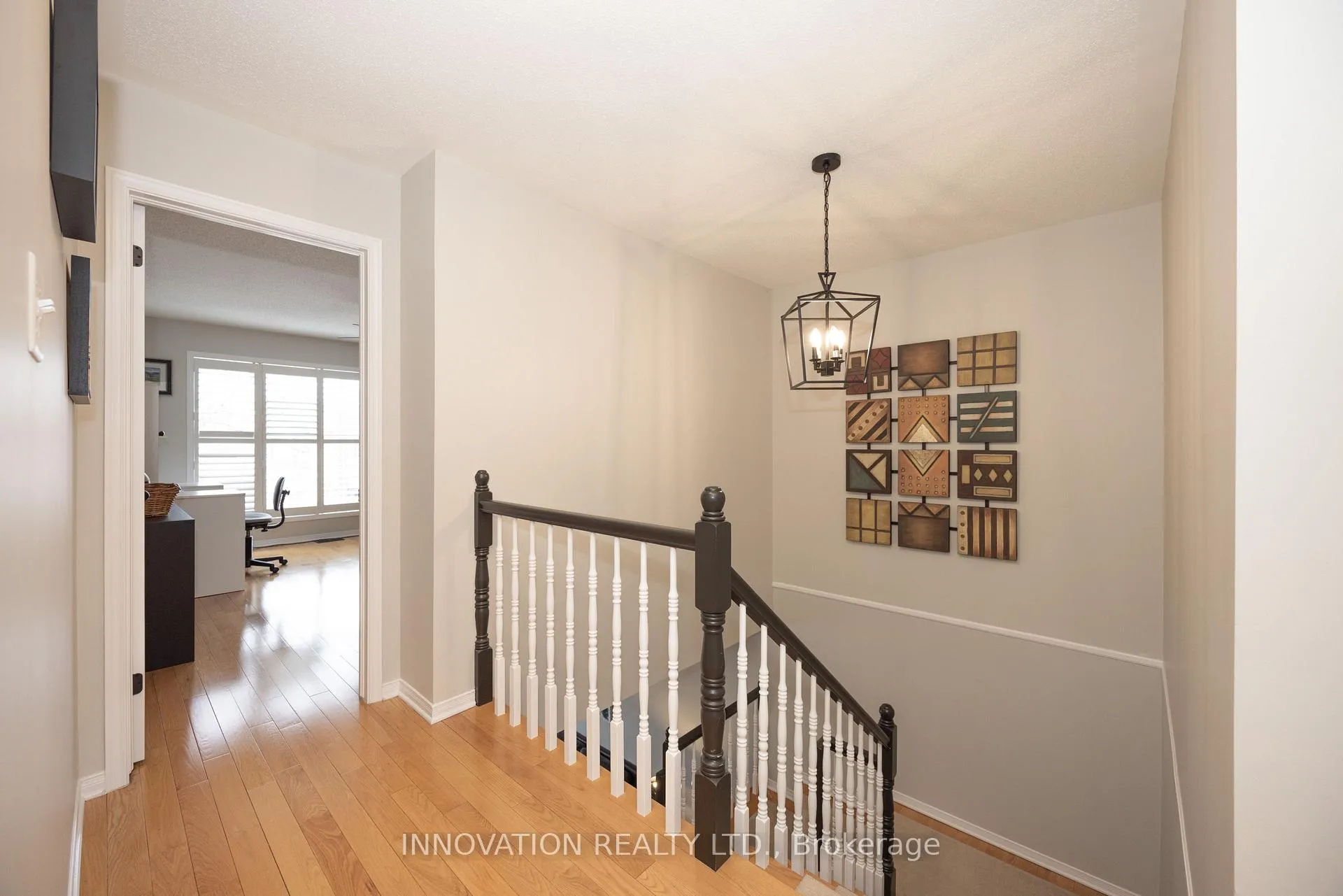 Photo 20 of 15 Whithorn Avenue, Ottawa, Kanata - Morgan's Grant/South March — HOMEH