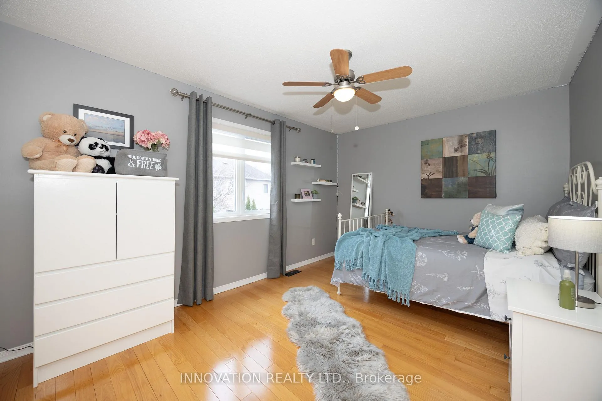 Photo 27 of 15 Whithorn Avenue, Ottawa, Kanata - Morgan's Grant/South March — HOMEH