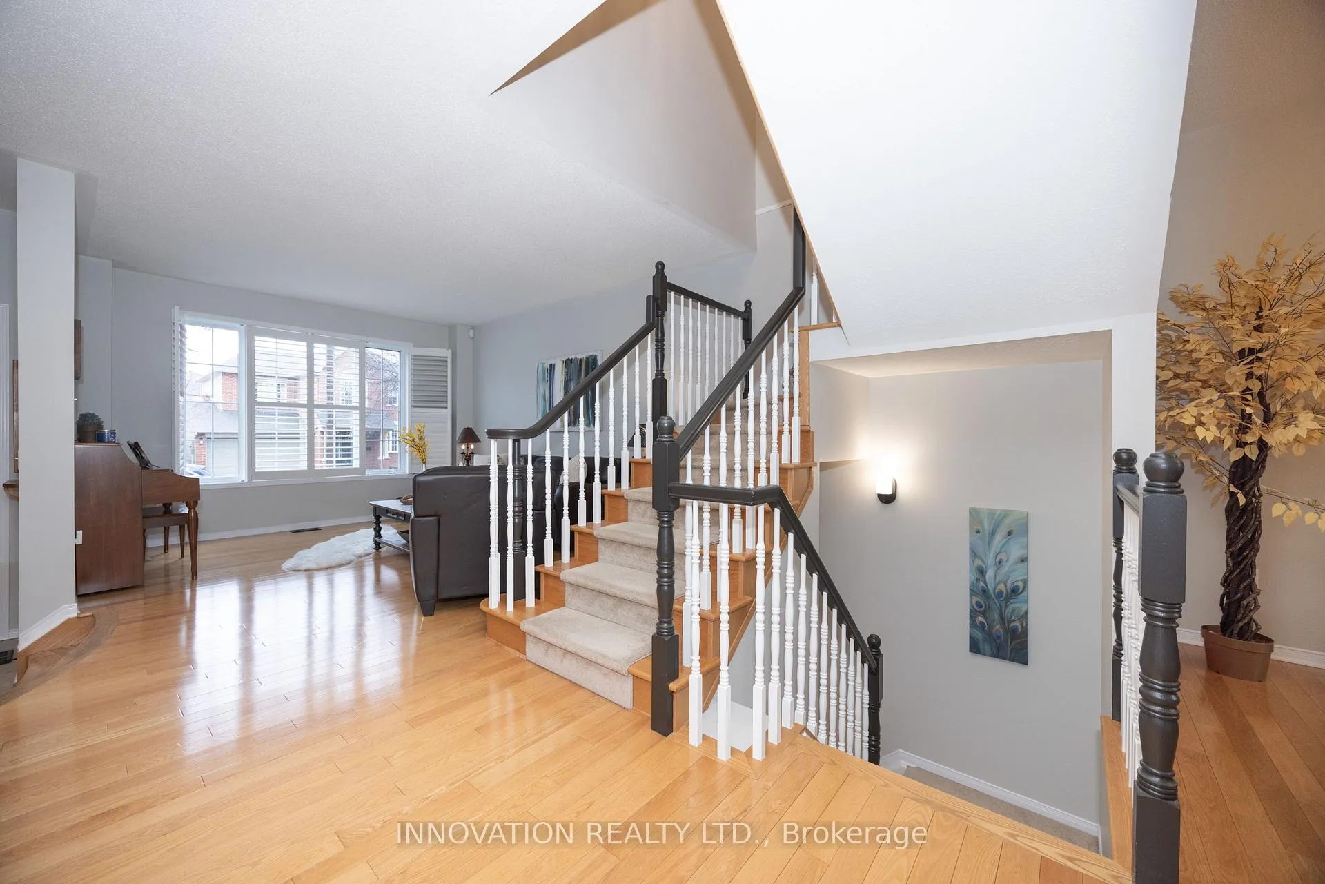 Photo 36 of 15 Whithorn Avenue, Ottawa, Kanata - Morgan's Grant/South March — HOMEH
