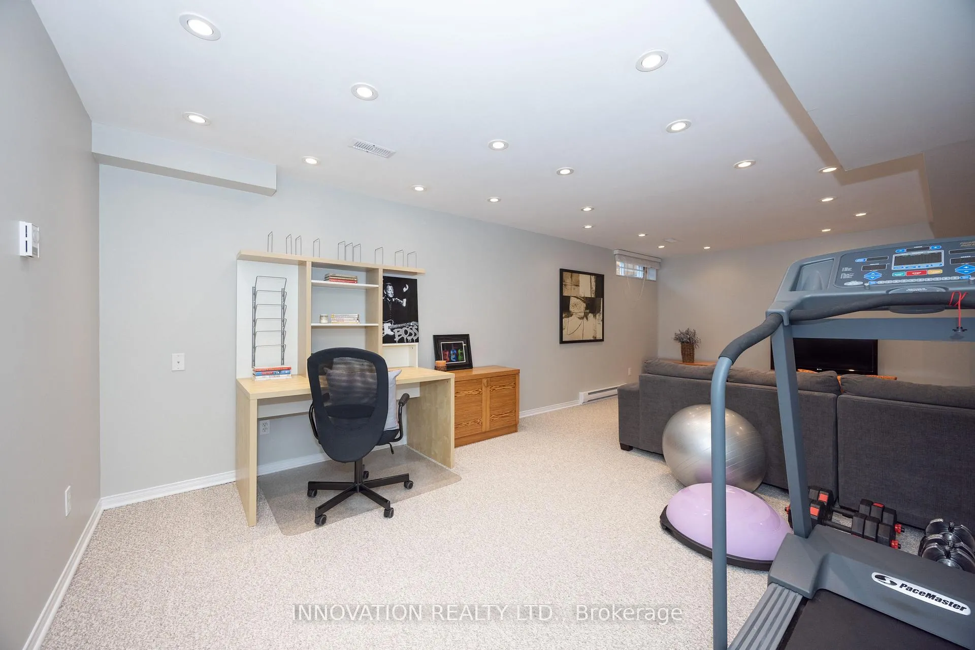Photo 38 of 15 Whithorn Avenue, Ottawa, Kanata - Morgan's Grant/South March — HOMEH