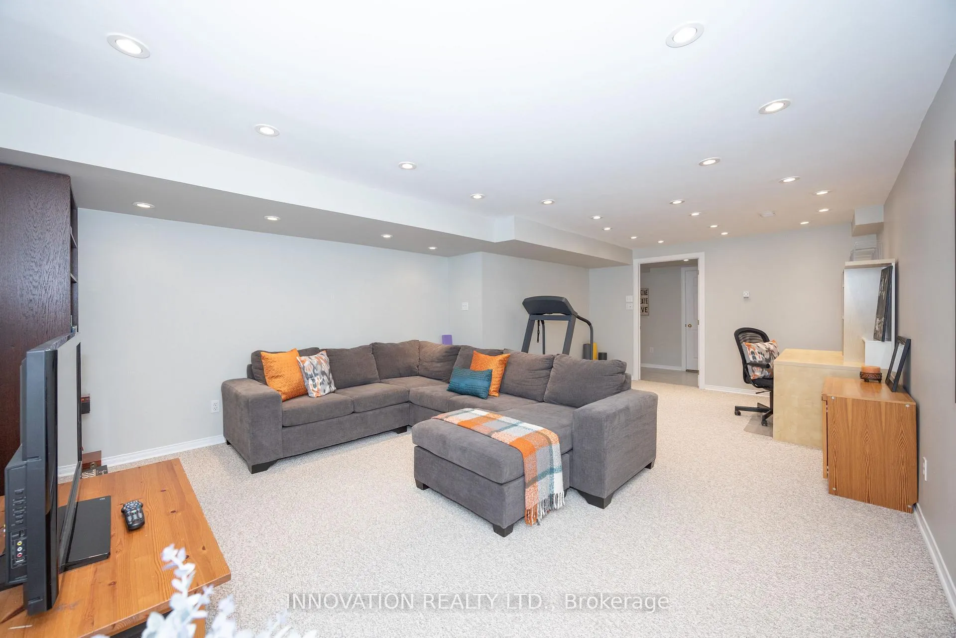 Photo 40 of 15 Whithorn Avenue, Ottawa, Kanata - Morgan's Grant/South March — HOMEH