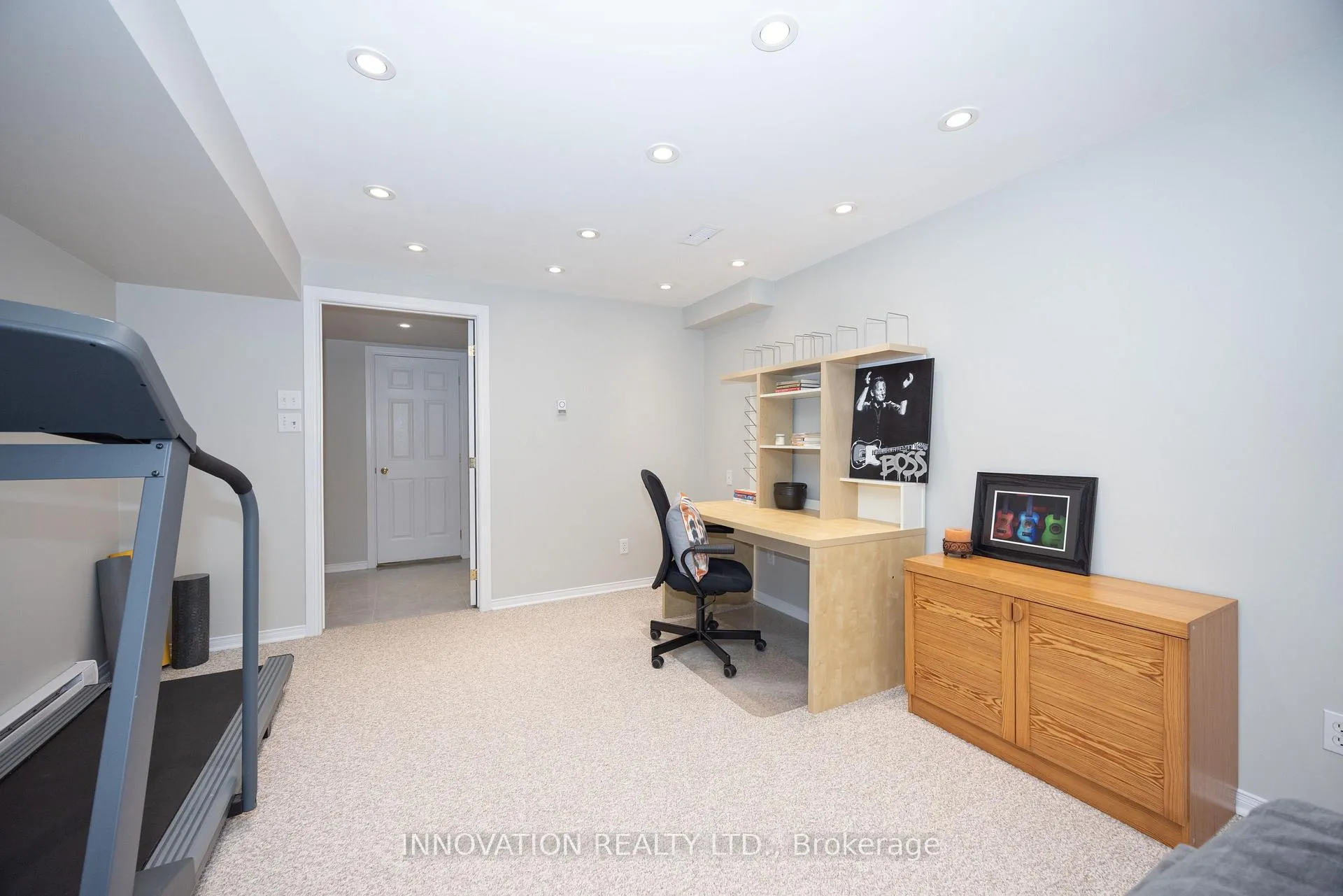 Photo 41 of 15 Whithorn Avenue, Ottawa, Kanata - Morgan's Grant/South March — HOMEH