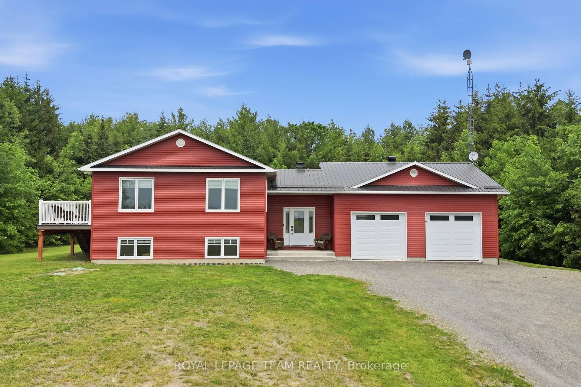 Front of 11435 Levere Road