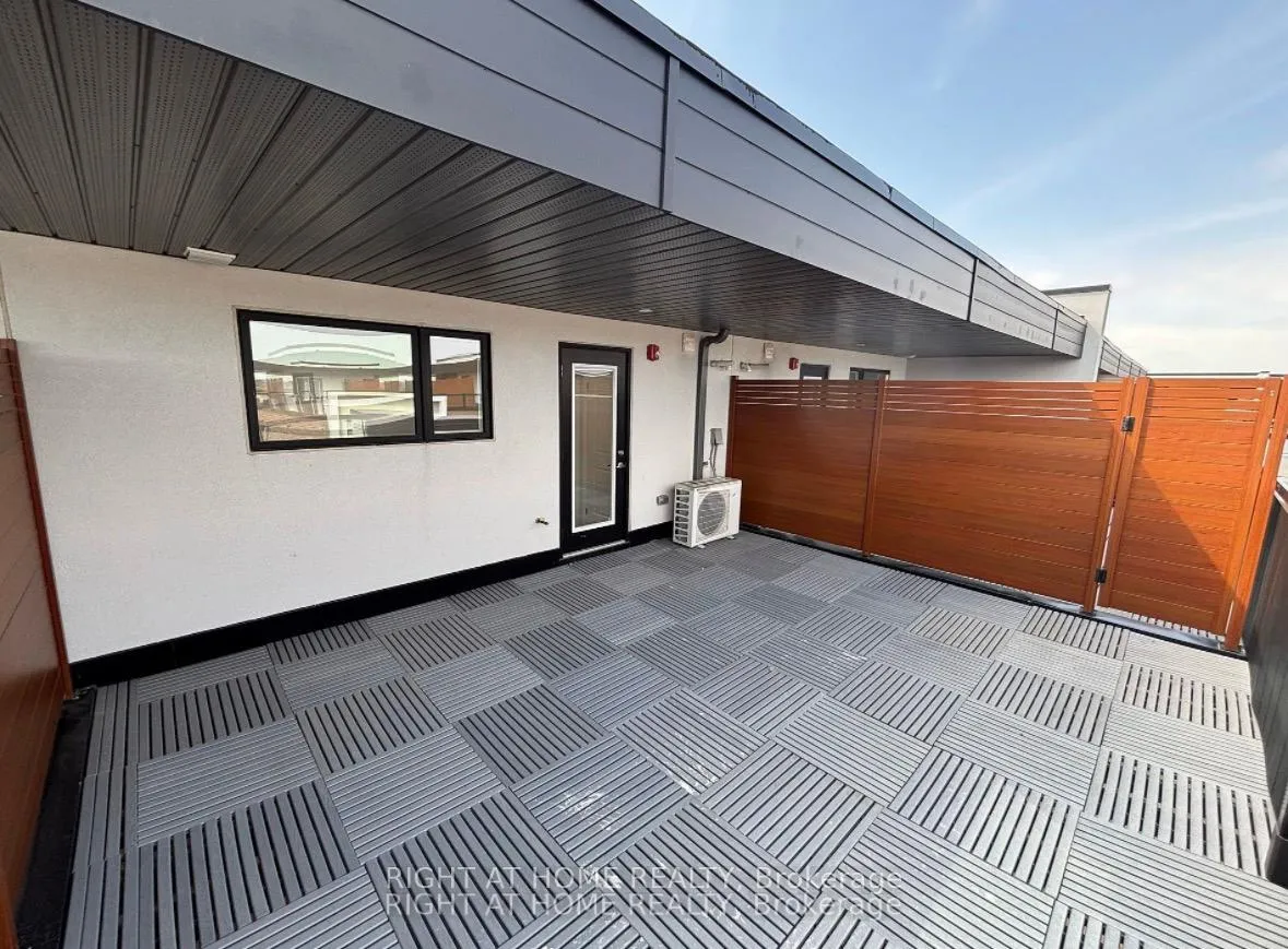 Photo 2 of Unit U228, 9570 Islington Avenue W, Vaughan, Sonoma Heights — HOMEH