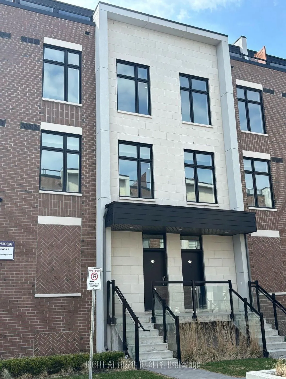 Photo 6 of Unit U228, 9570 Islington Avenue W, Vaughan, Sonoma Heights — HOMEH