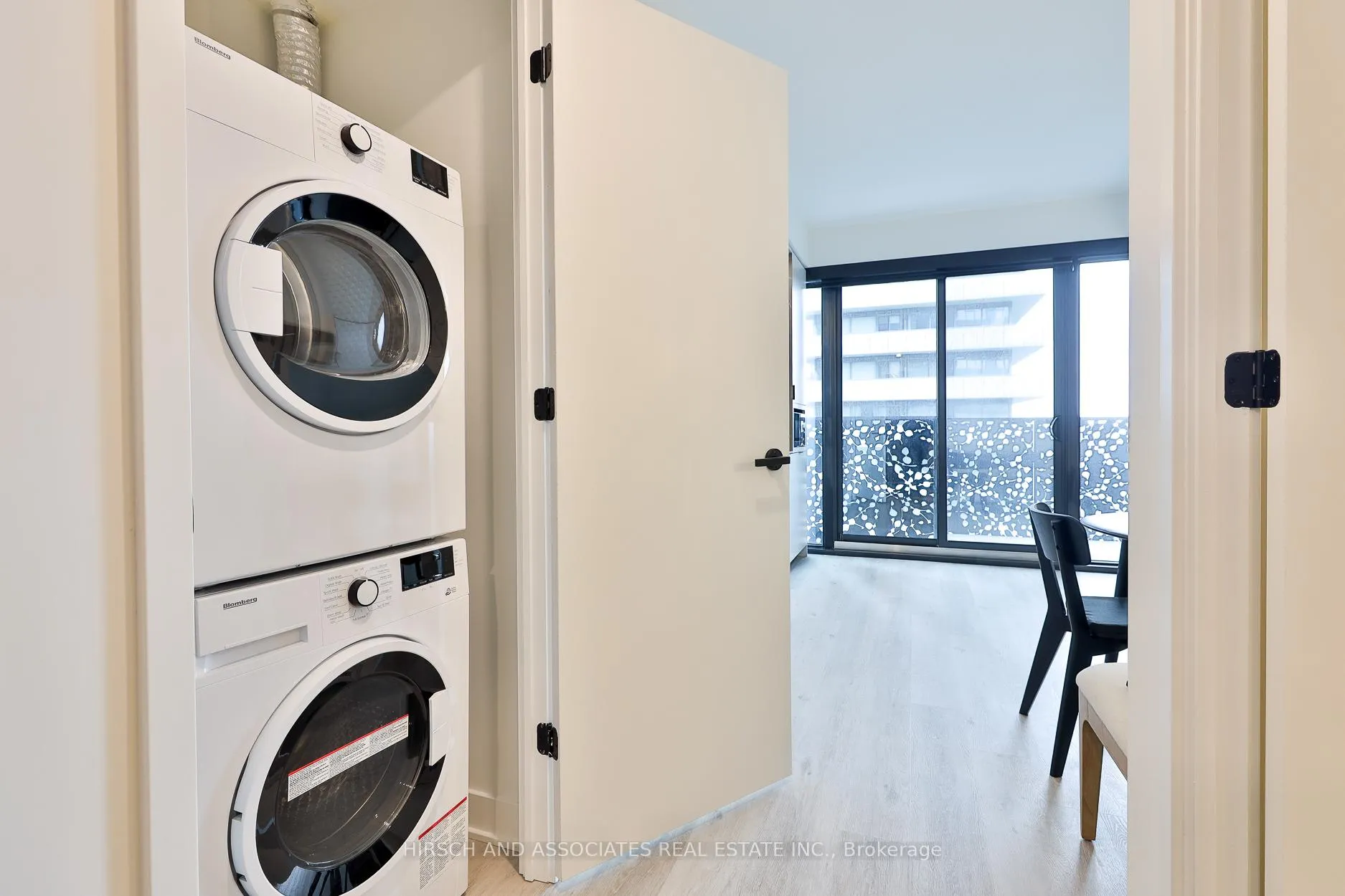 Photo 9 of Unit 1911, 55 Charles Street E, Toronto, Church-Yonge Corridor — HOMEH