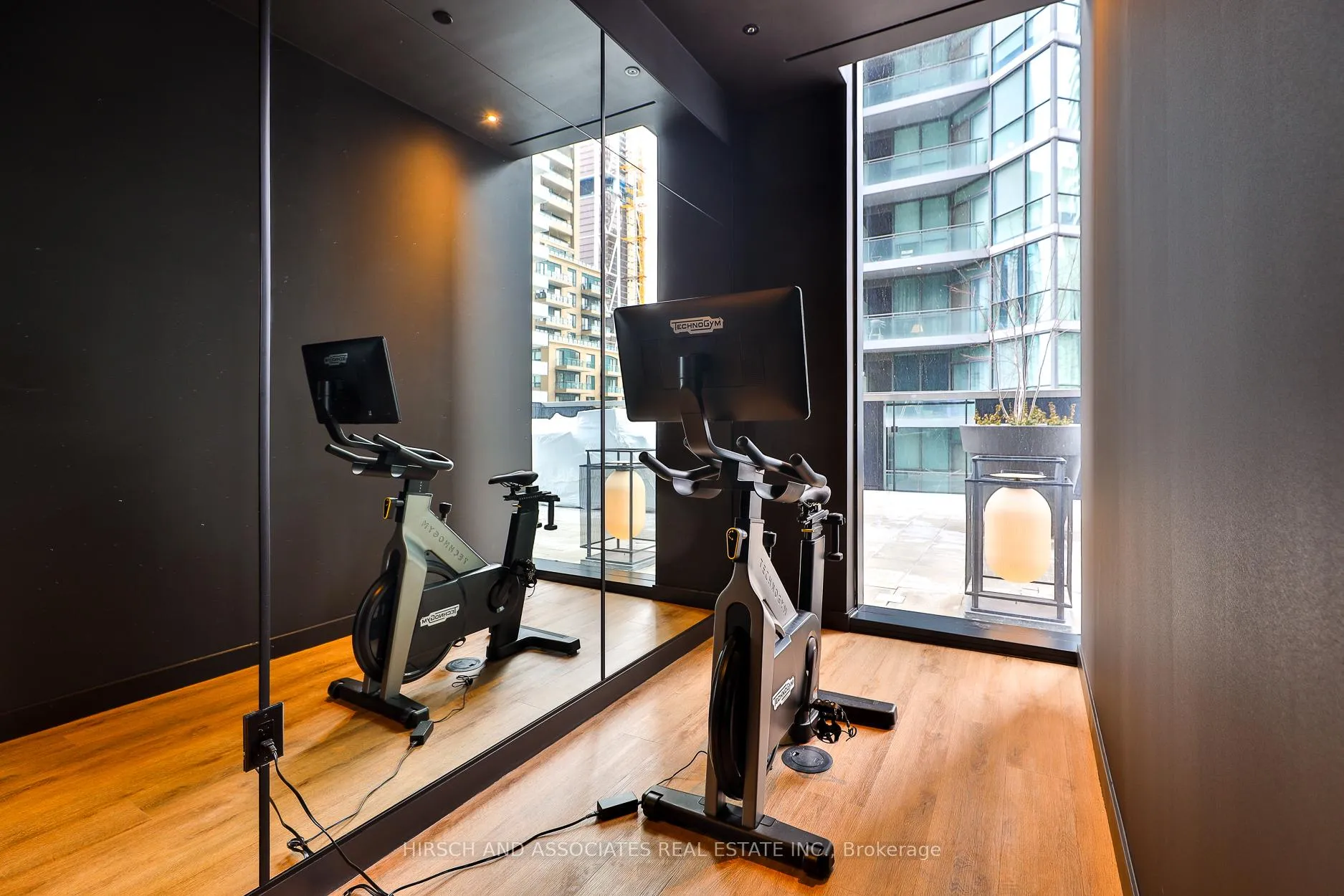Photo 28 of Unit 1911, 55 Charles Street E, Toronto, Church-Yonge Corridor — HOMEH