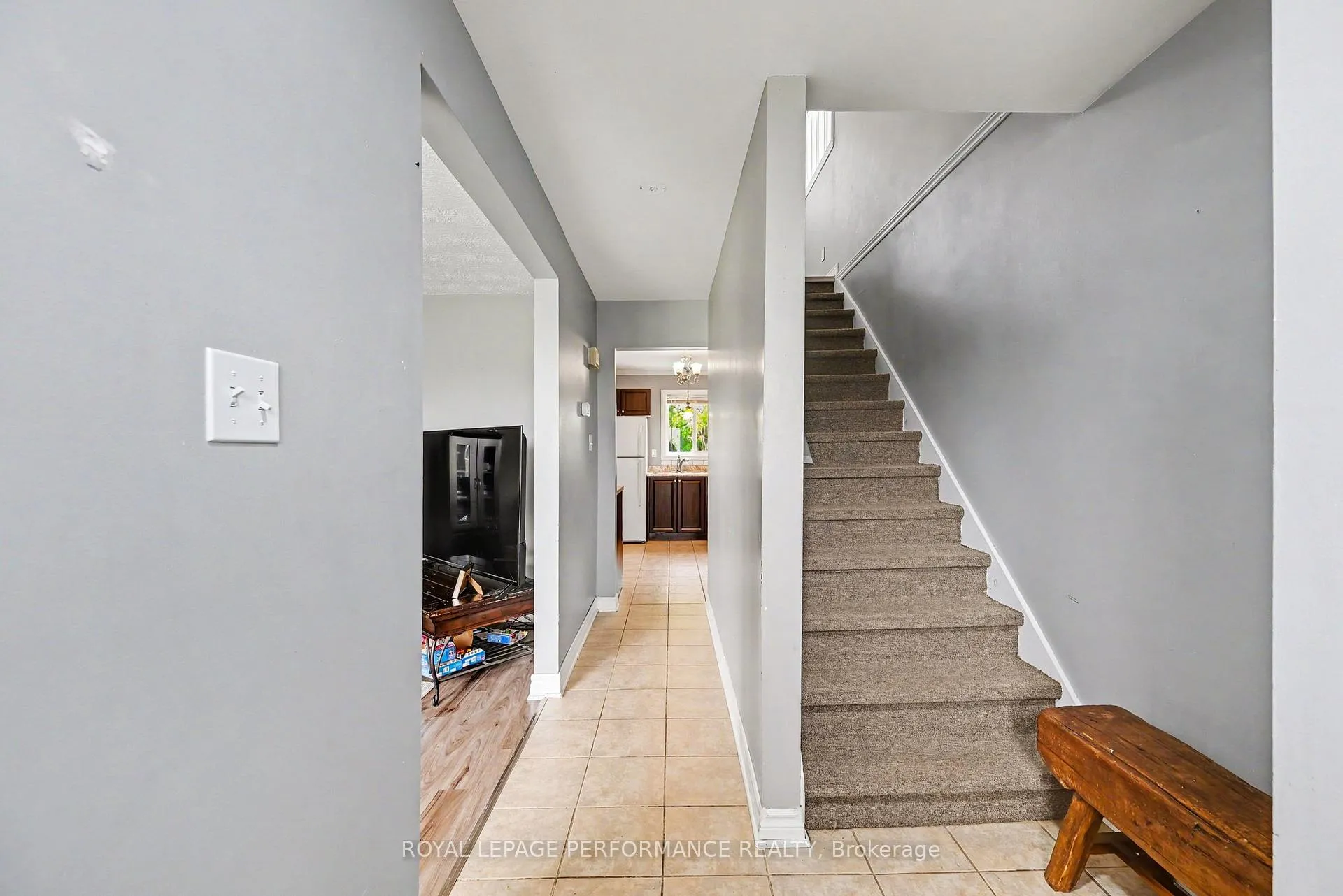Photo 5 of 3152 Poirier Avenue, Cornwall — HOMEH