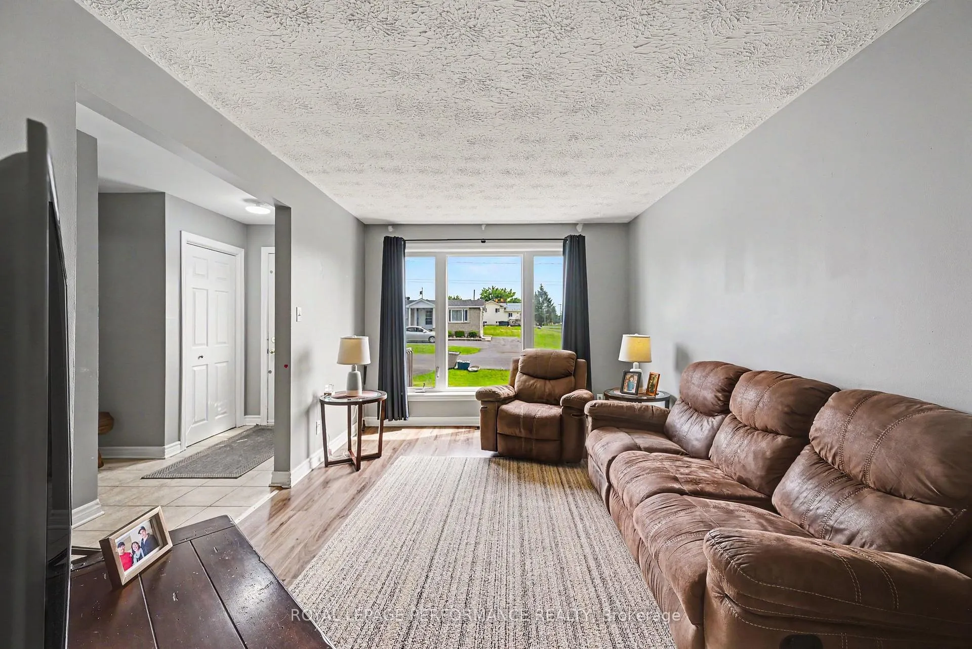 Photo 6 of 3152 Poirier Avenue, Cornwall — HOMEH