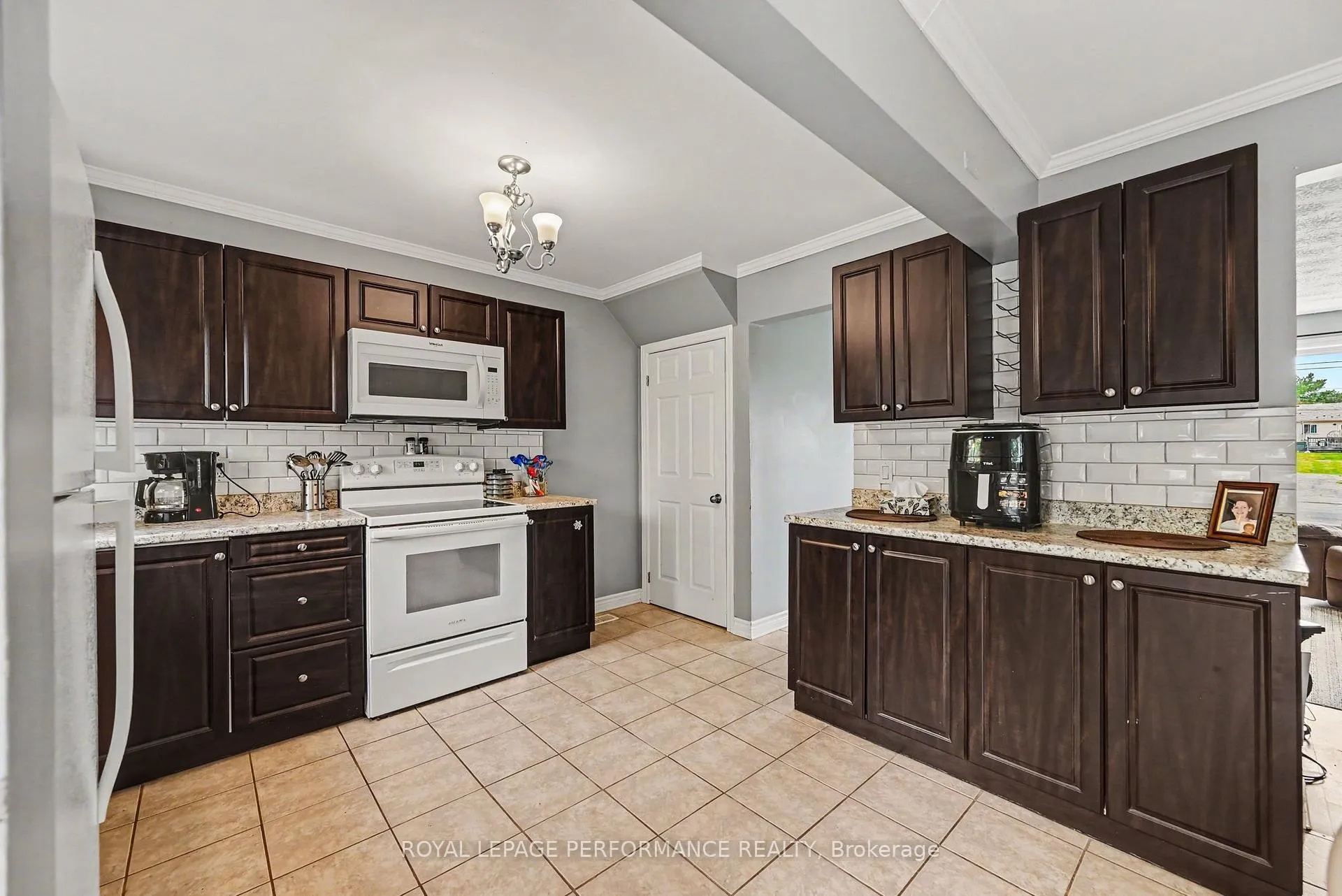 Photo 14 of 3152 Poirier Avenue, Cornwall — HOMEH