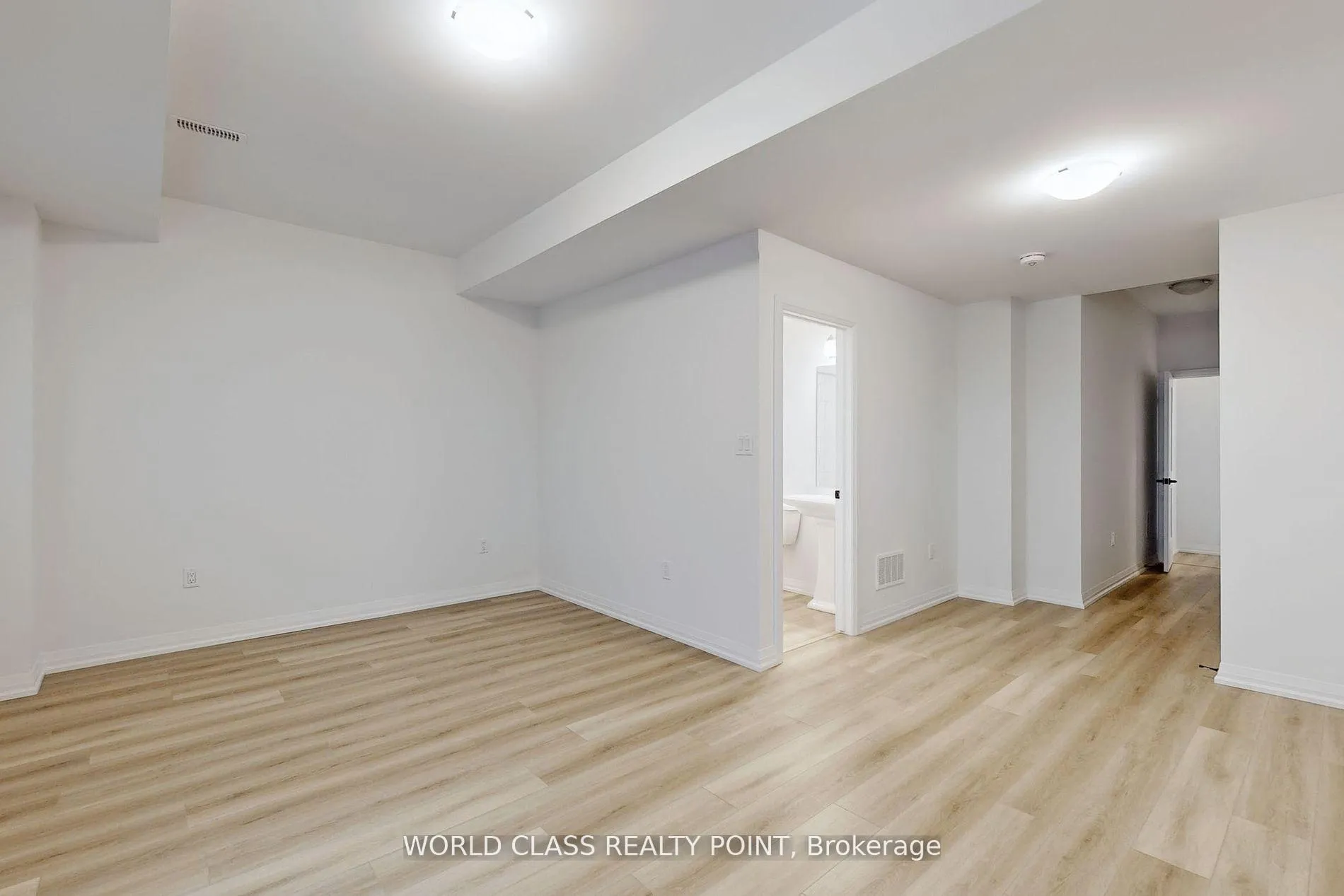 Photo 5 of Unit 34, 55 Tom Brown Drive, Brant, Paris — HOMEH