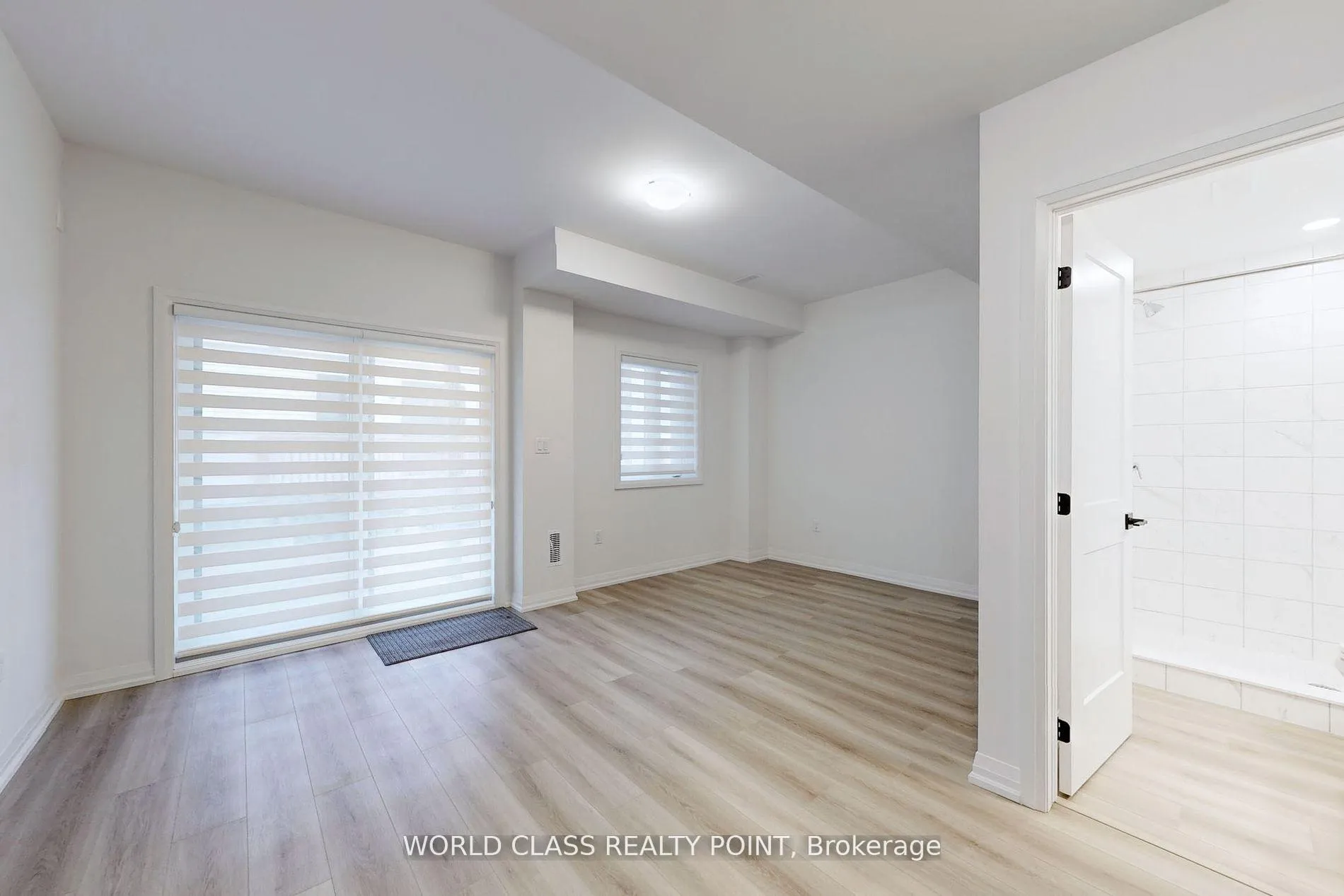 Photo 6 of Unit 34, 55 Tom Brown Drive, Brant, Paris — HOMEH