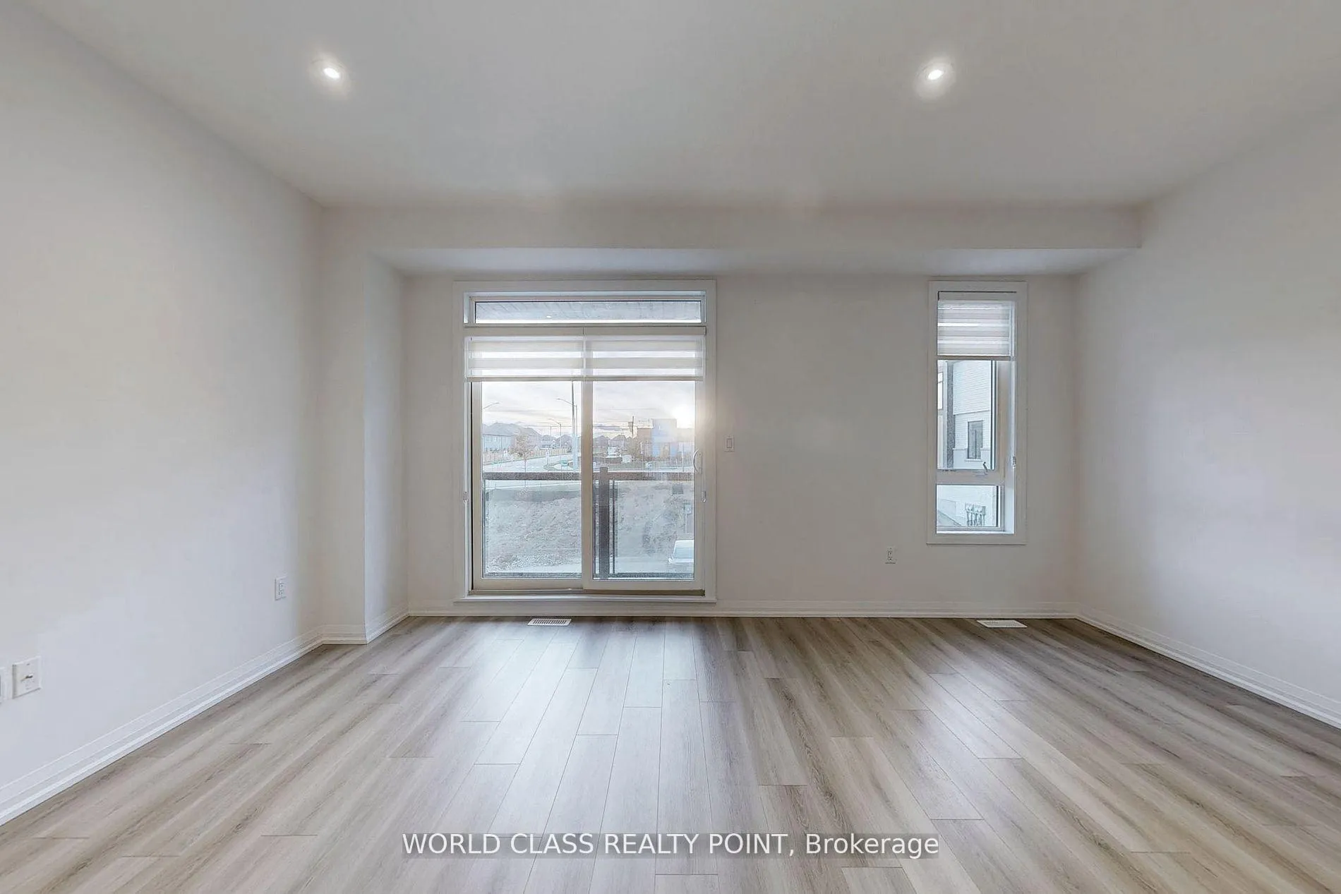 Photo 16 of Unit 34, 55 Tom Brown Drive, Brant, Paris — HOMEH