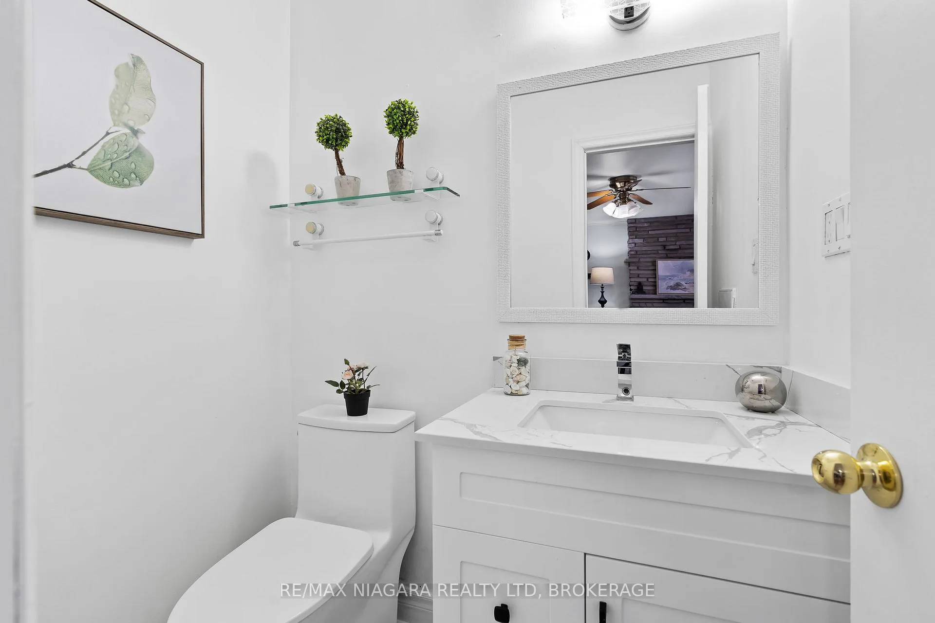 Photo 16 of 4 Tanner Circle, St. Catharines, Lakeshore — HOMEH