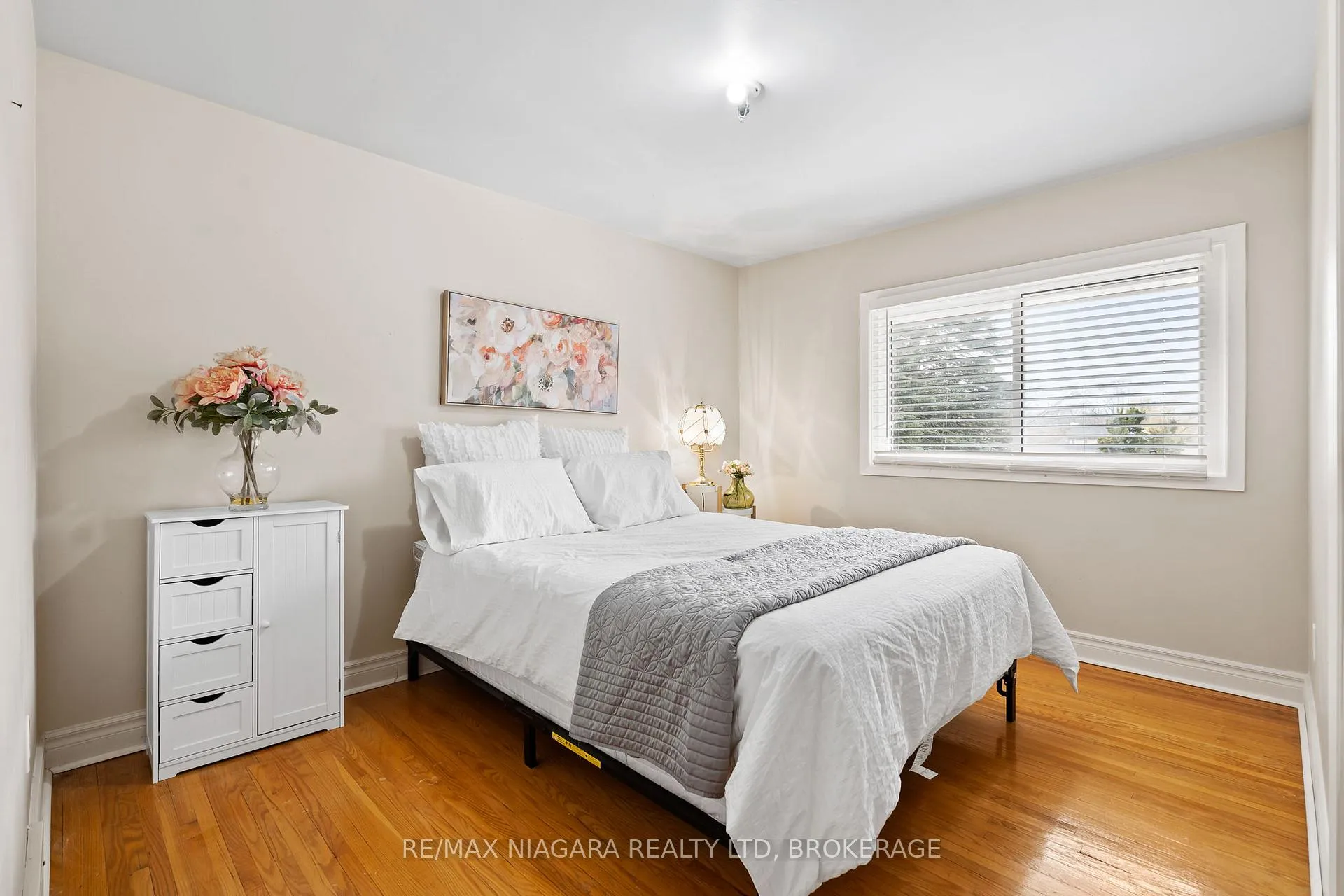 Photo 21 of 4 Tanner Circle, St. Catharines, Lakeshore — HOMEH